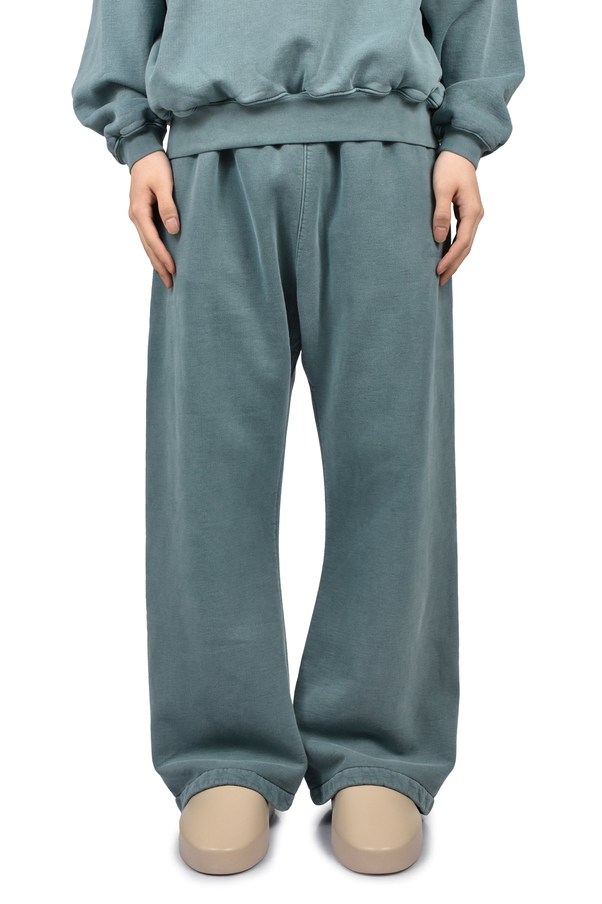 SIGNATURE FLARE SWEATPANT / FADED COASTAL