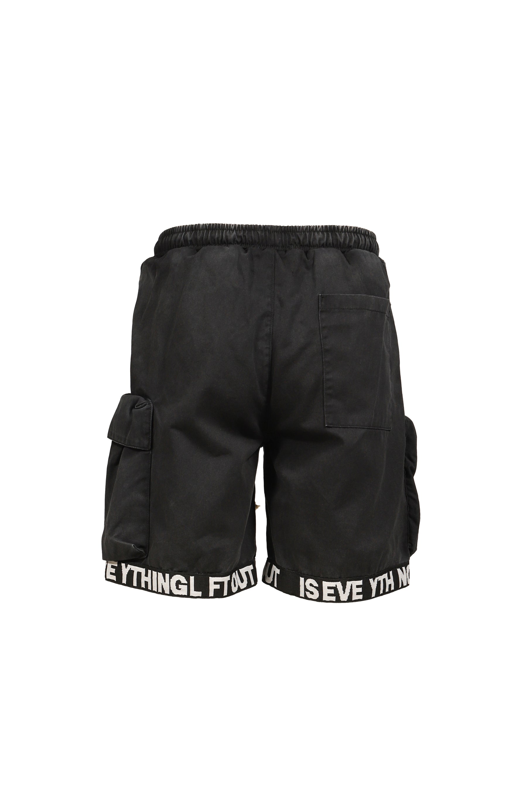 LEFT OUT SHORT / BLACK