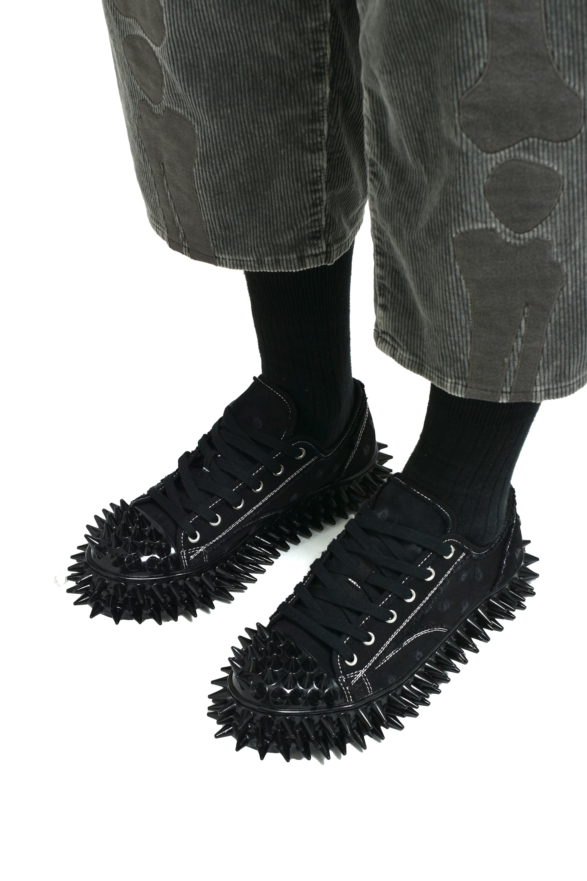 SPIKY CANVAS SNEAKER / BLK