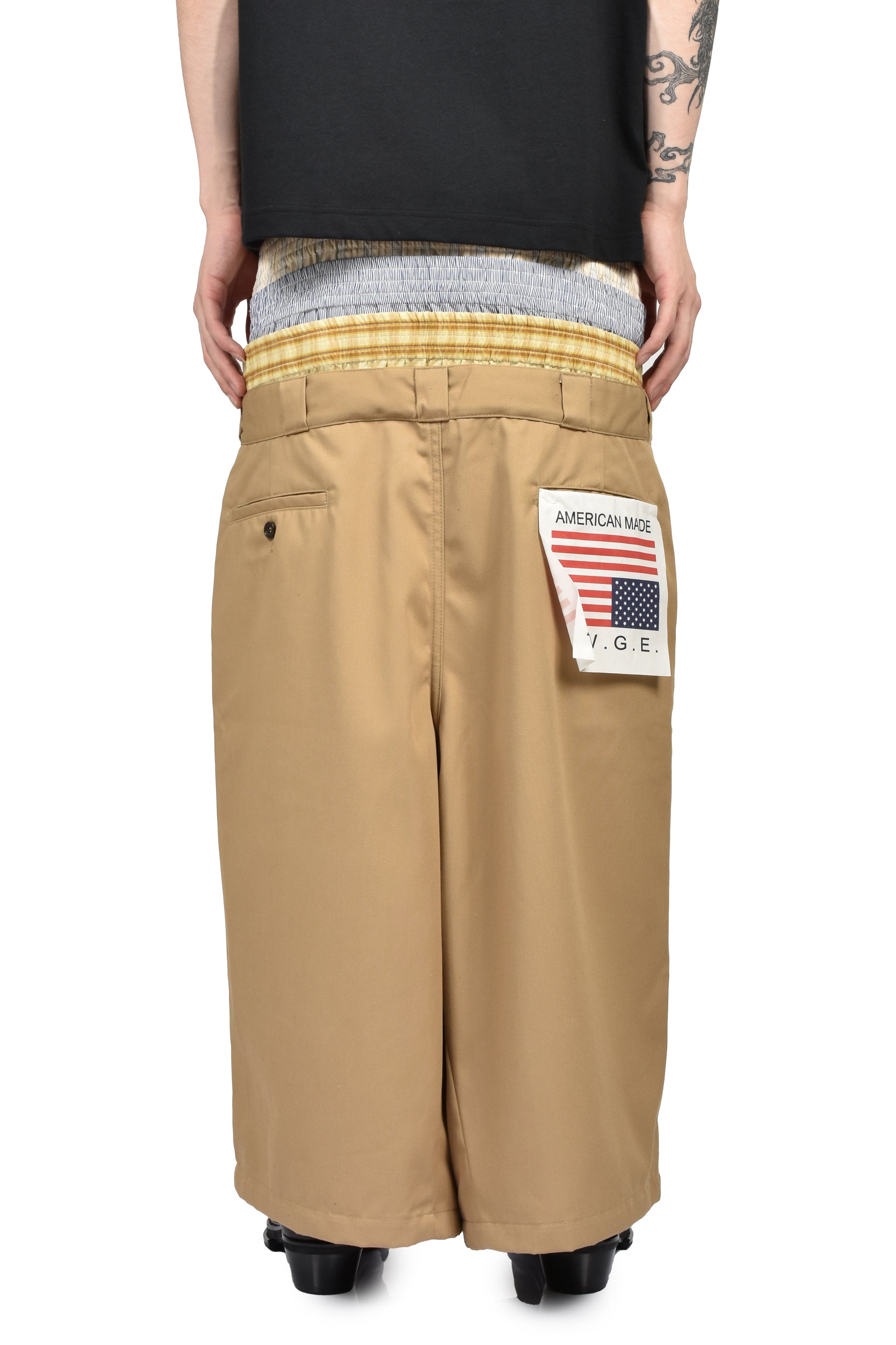 STACKED BERMUDAS / BEI