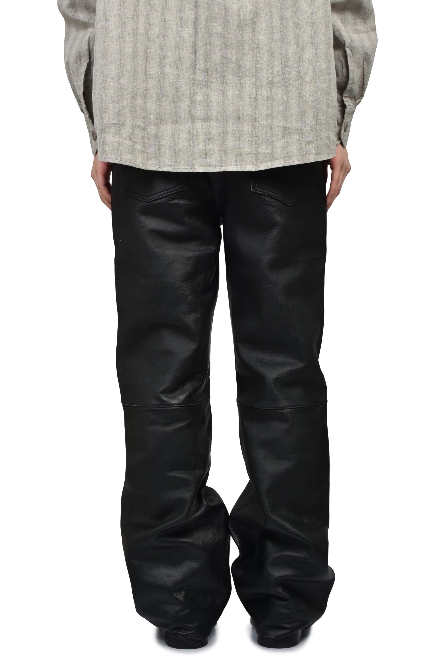 CARLSON CUT / BLK
