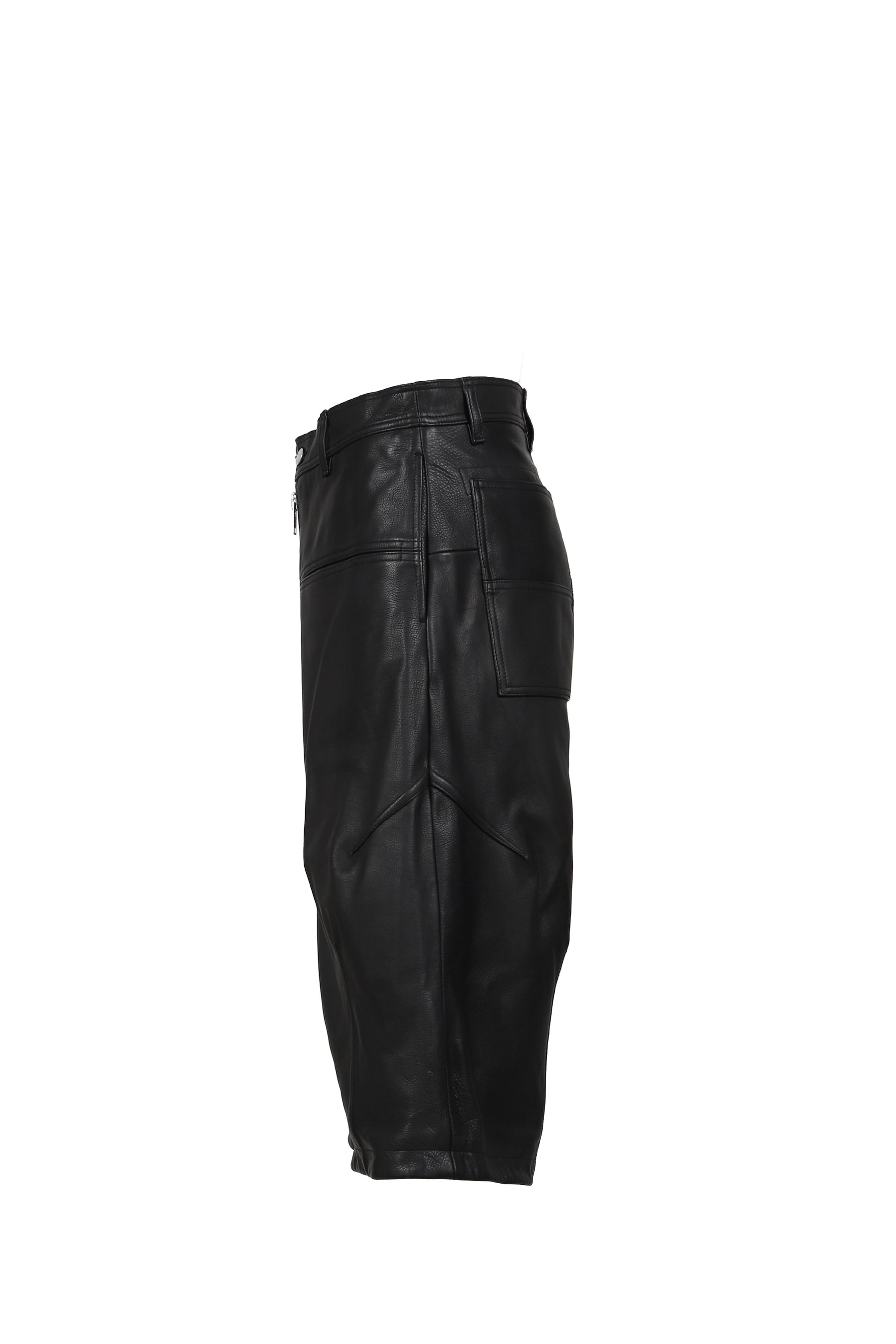 COW LEATHER BAGGY SHORTS / BLK 