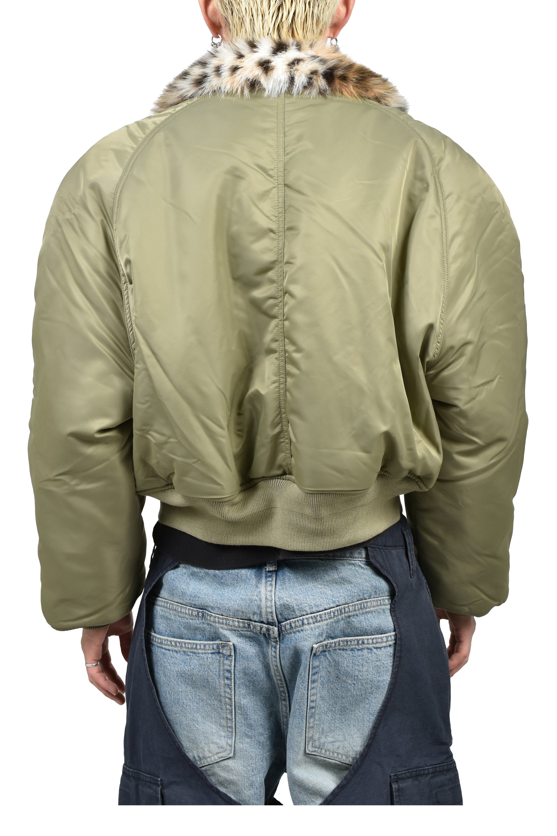 EXAGGERATED SHOULDER FUR N2B / KHA