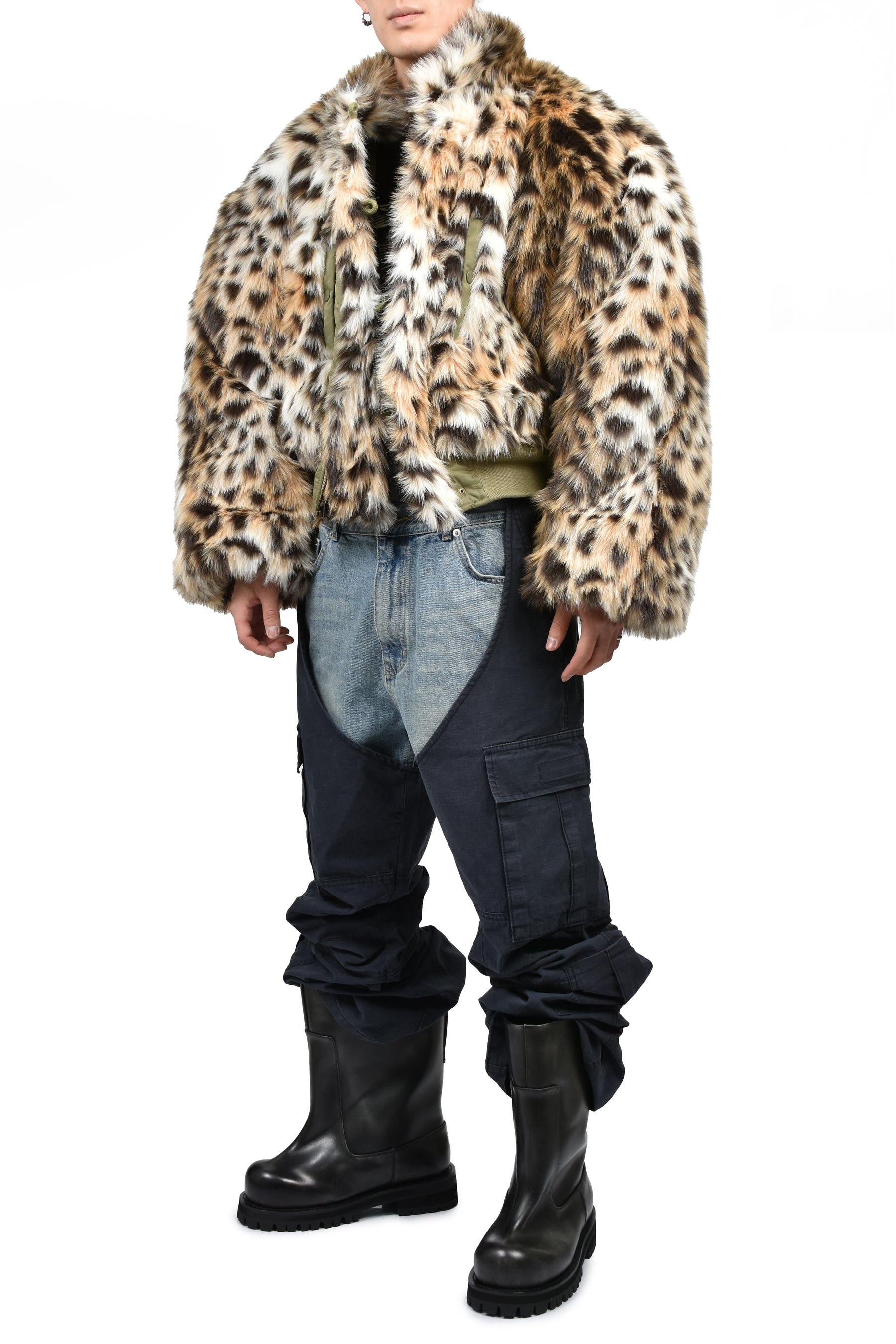 EXAGGERATED SHOULDER FUR N2B / KHA