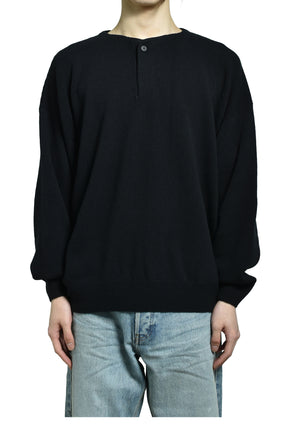 HENLEY SWEATER / BLK