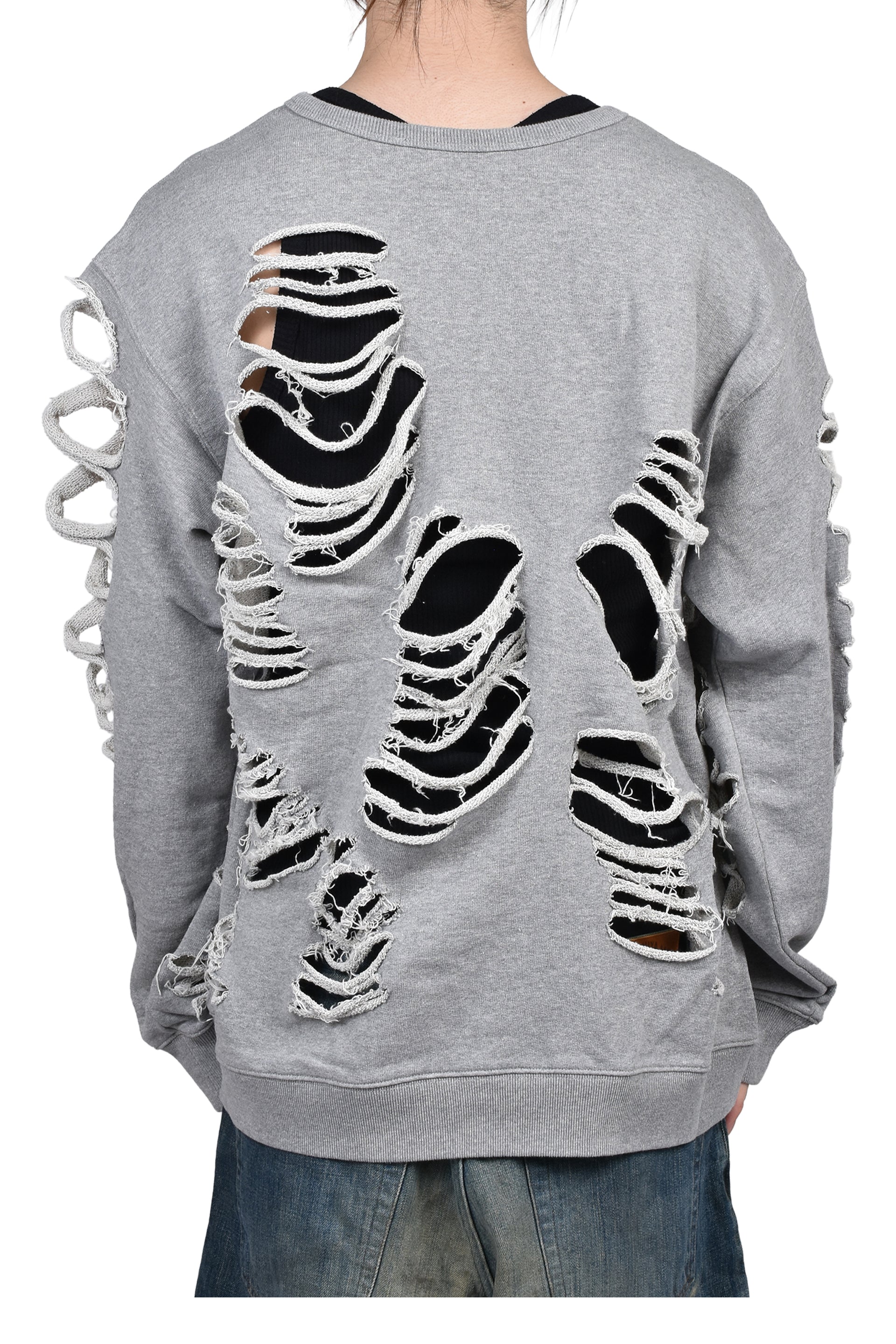DISTRESSED CREWNECK / GRY
