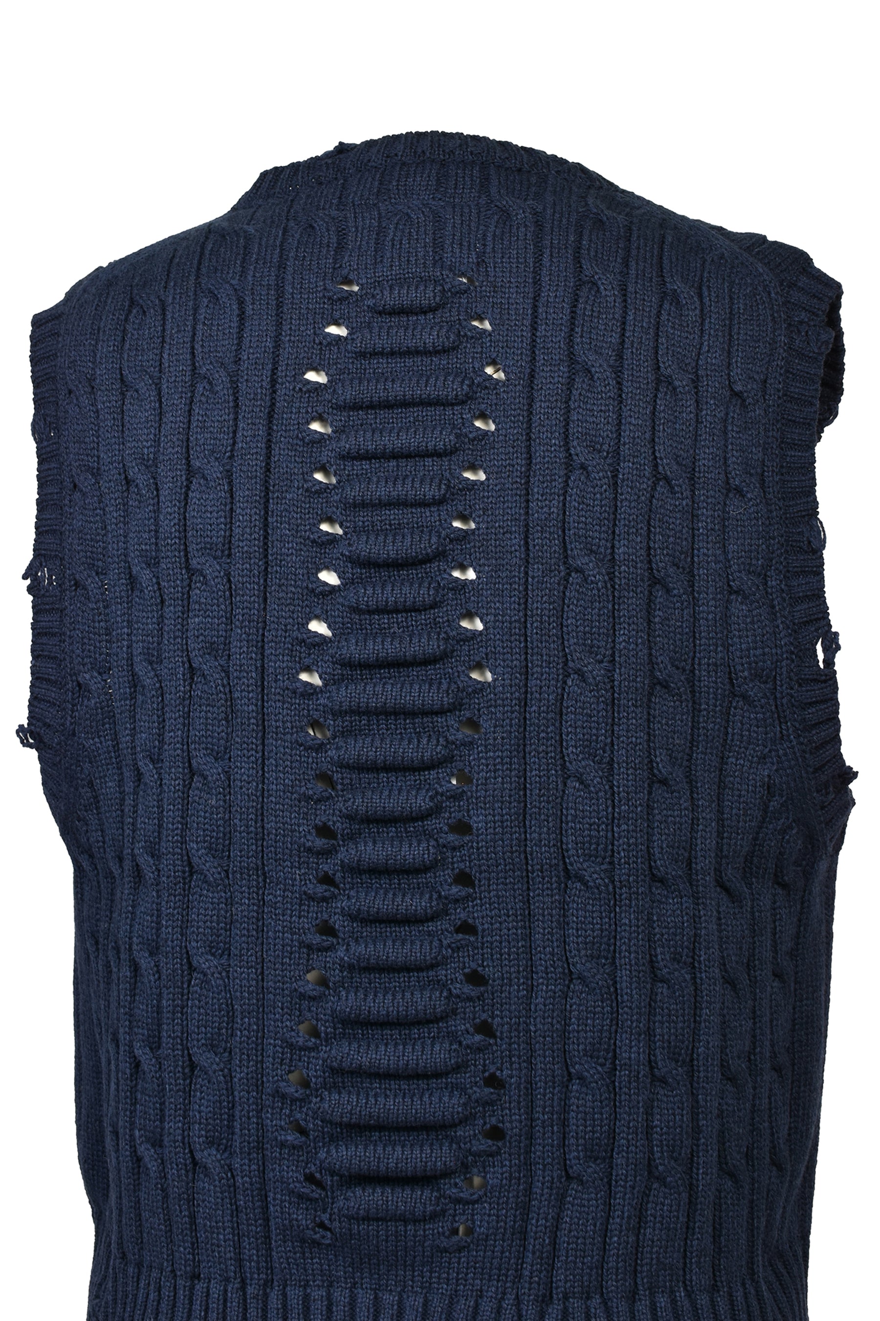 RIB CAGE CABLE KNIT VEST / NVY
