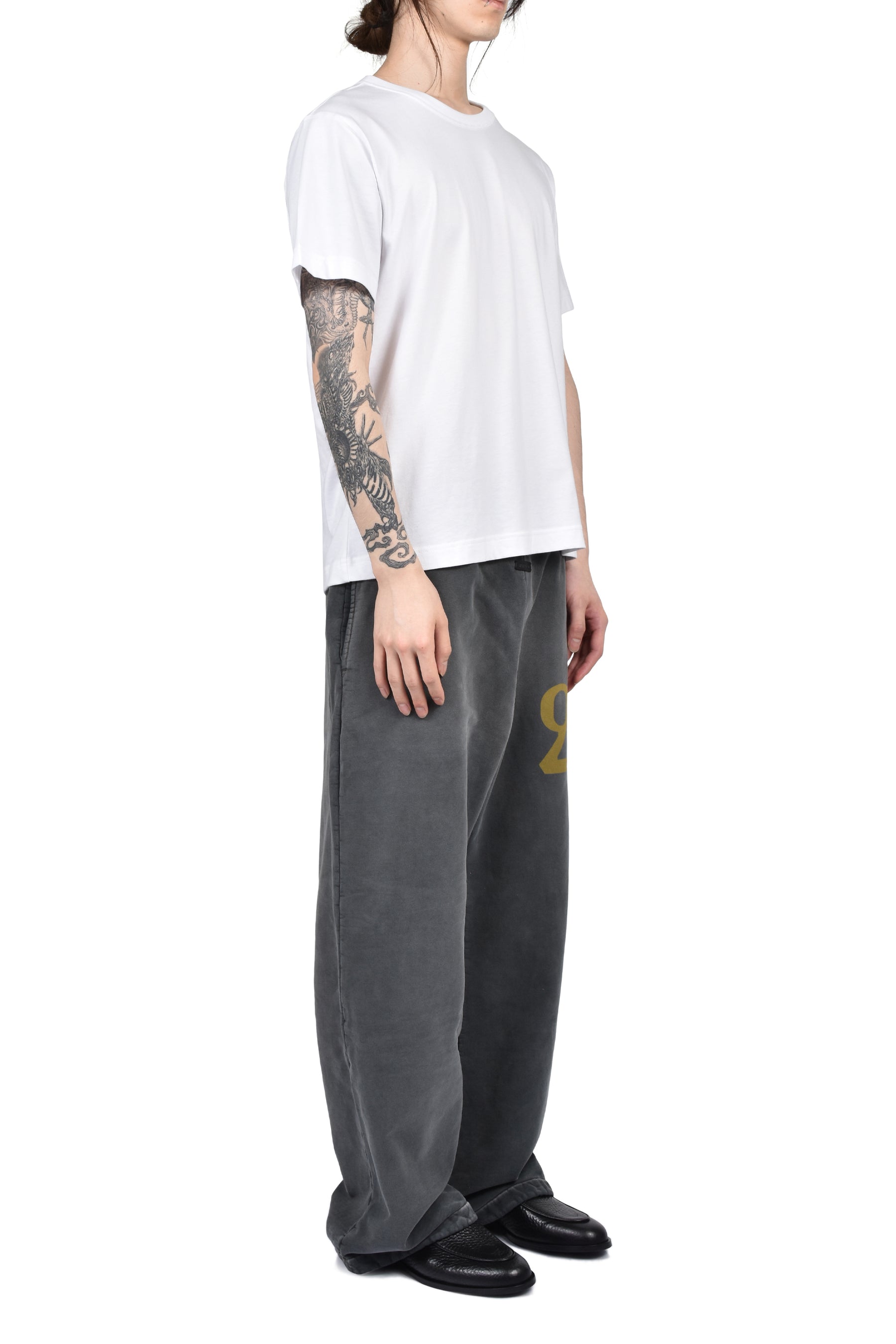"26" WIDE LEG SWEATPANT / OFF BLK