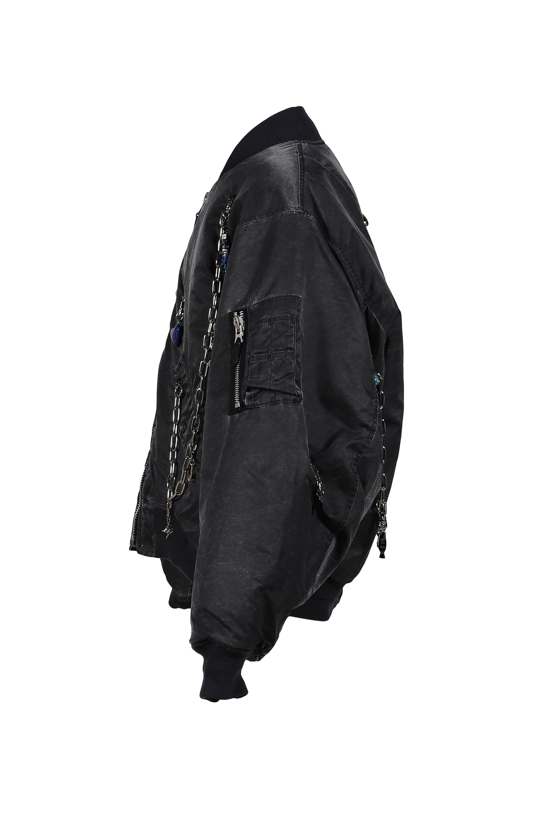 KEY CHAIN DECORATED BOMBER JACKET / GRY