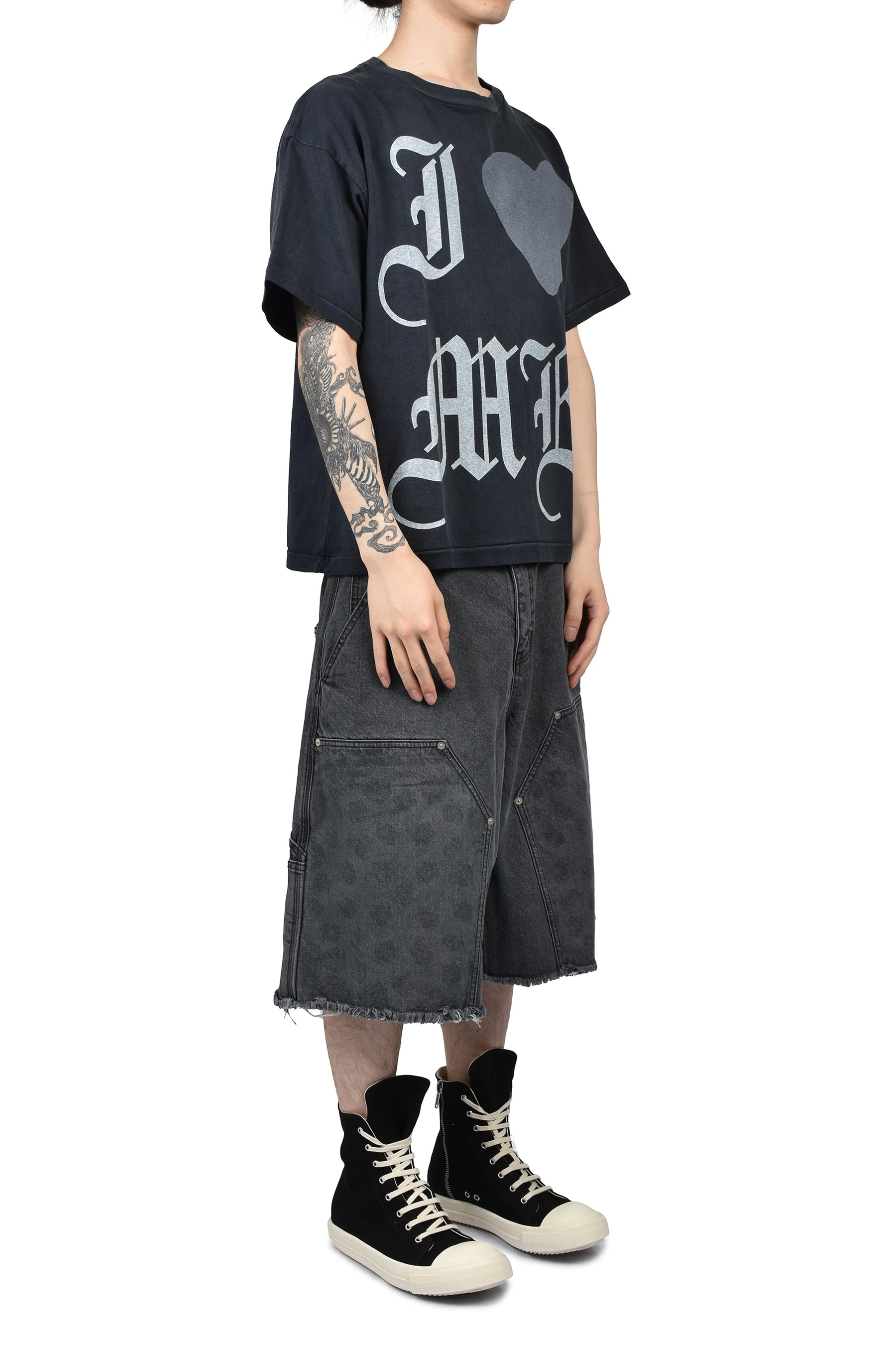 LOVE ME T-SHIRTS / BLK