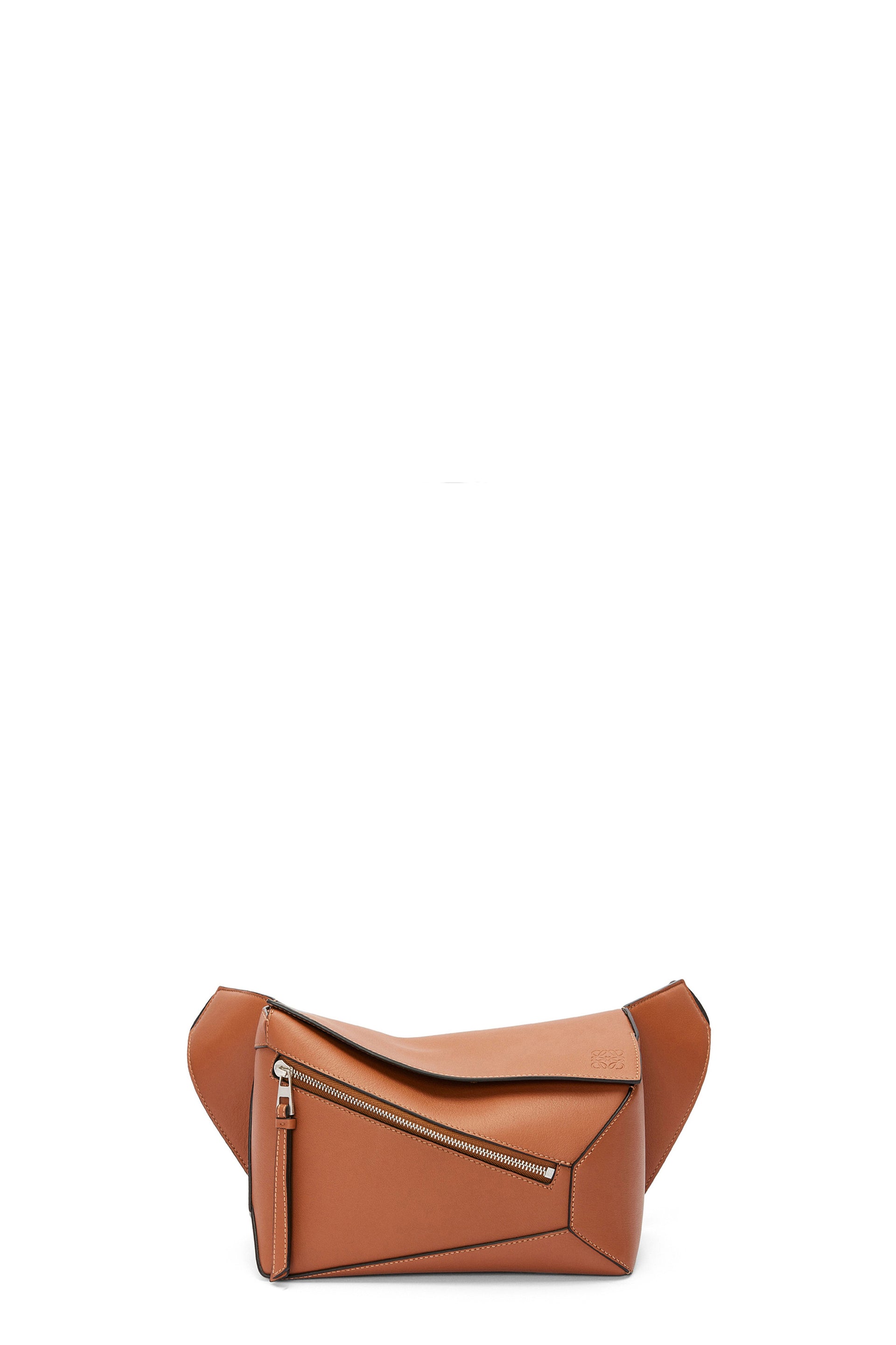LOEWE PUZZLE EDGE SMALL BUMBAG / TAN
