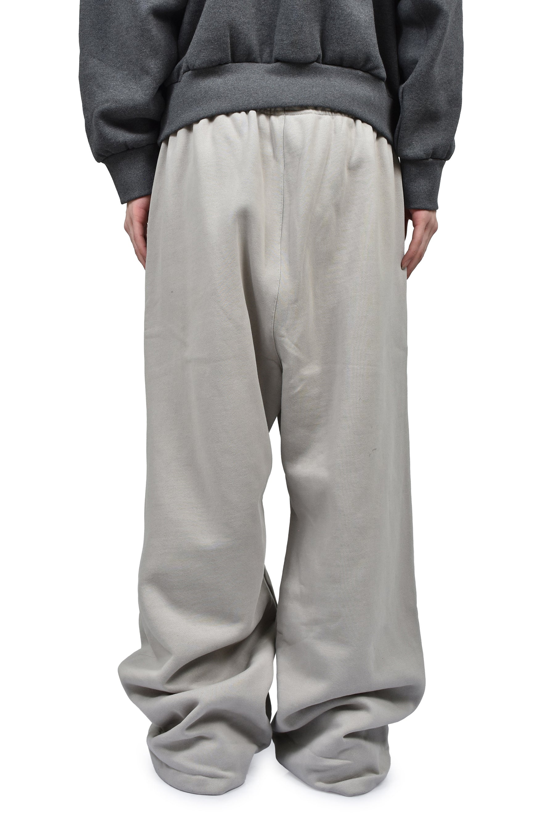 LOUNGE SWEATPANT / SMOKE GRY