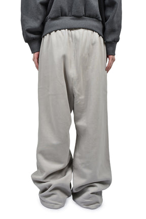 LOUNGE SWEATPANT / SMOKE GRY
