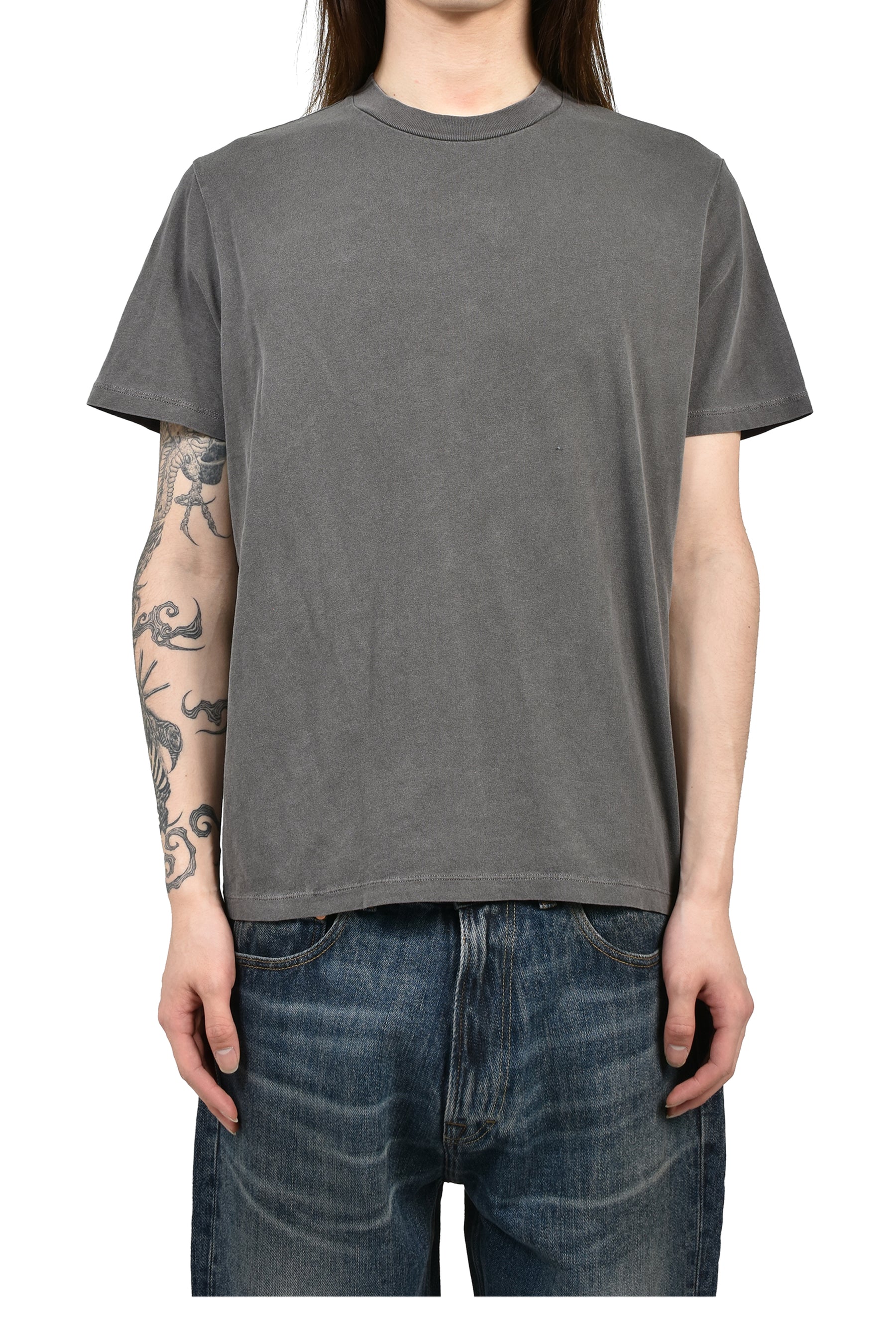 BOX T-SHIRT / WORN GRAPHITE