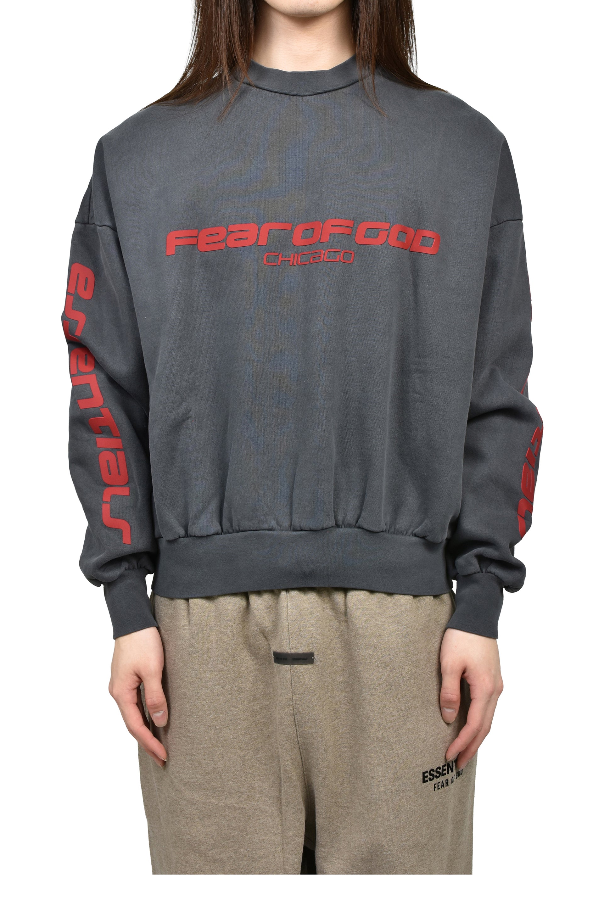 CROPPED RELAXED SWEATSHIRT / IRON GRY