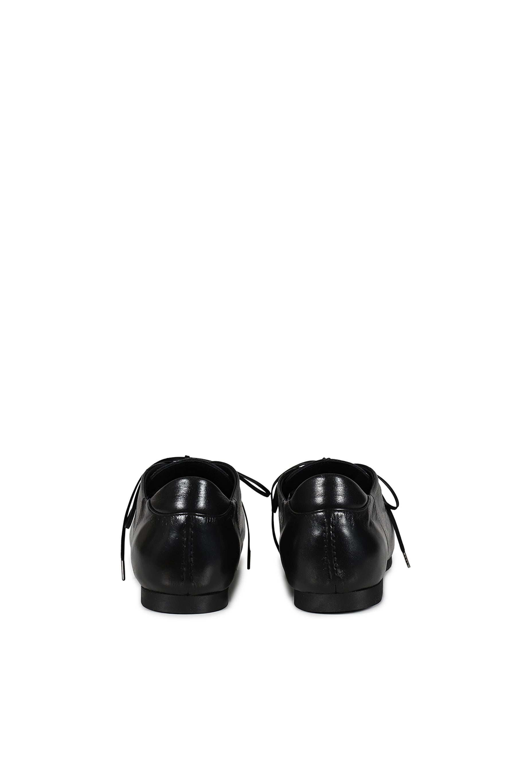 SNEAK IN / SOMBRE SATIN BOVINE