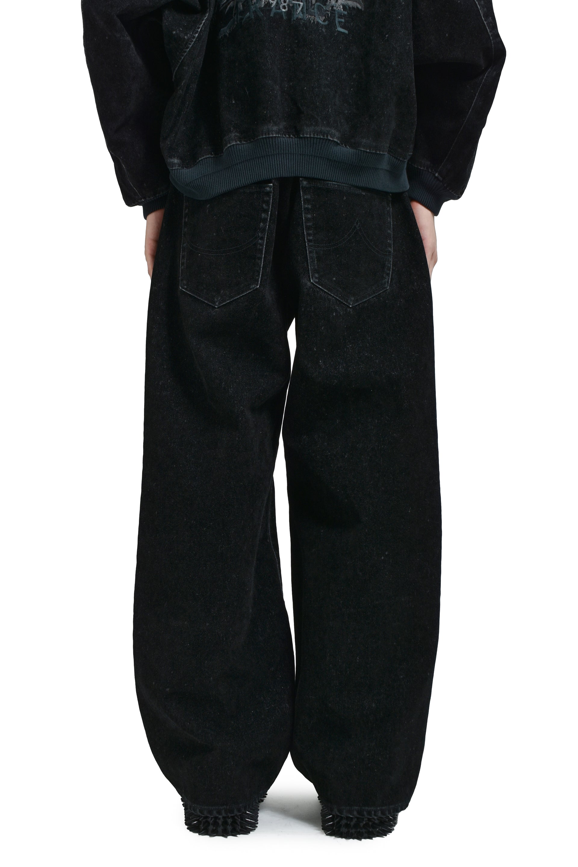 FLOCKED DEINM EMBROIDERED PANTS / BLK
