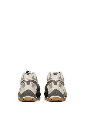 XT-QUEST / ALMOND MILK/FALCON/WHT PEP