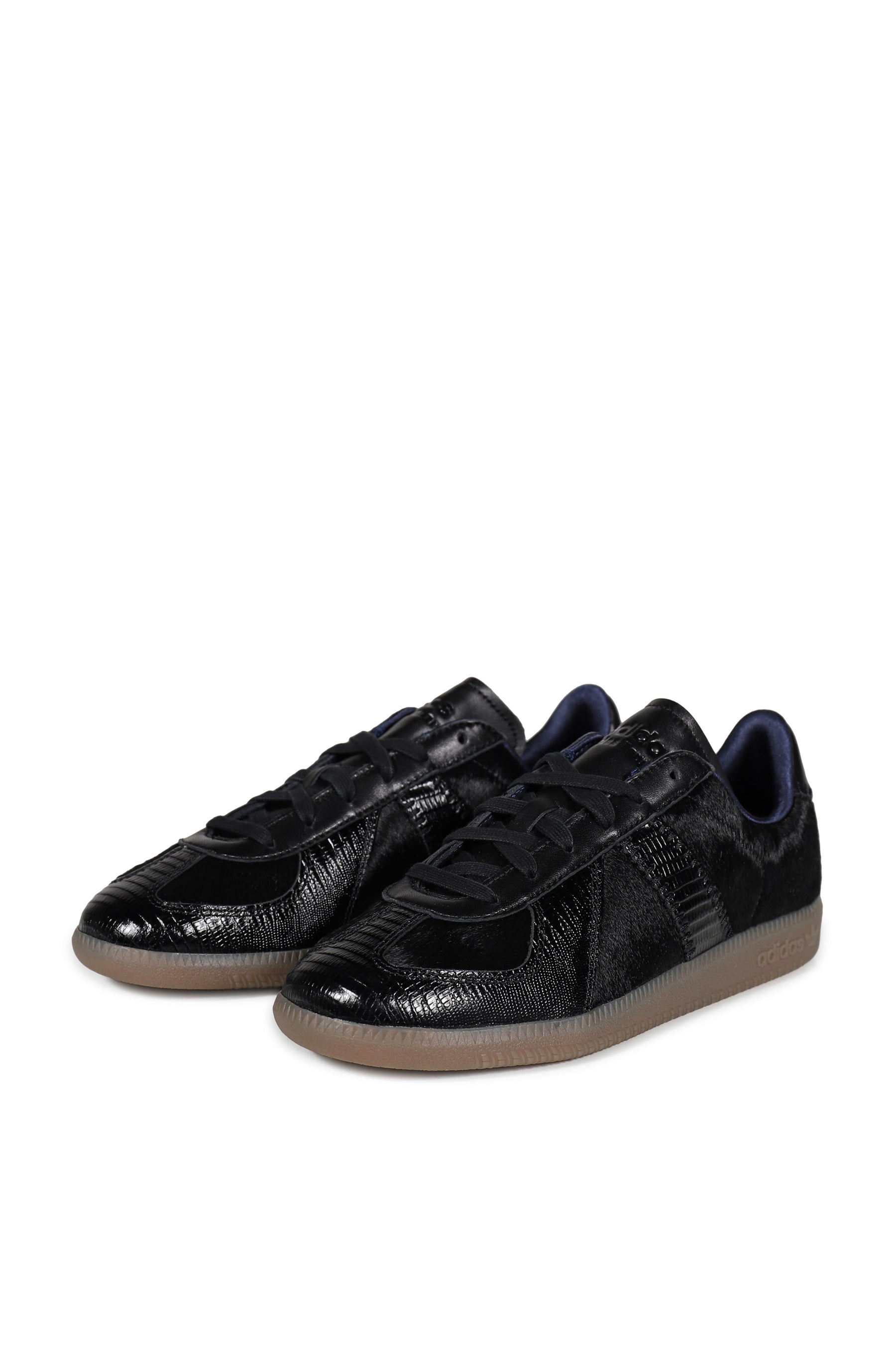 WB BW ARMY PONY / BLK