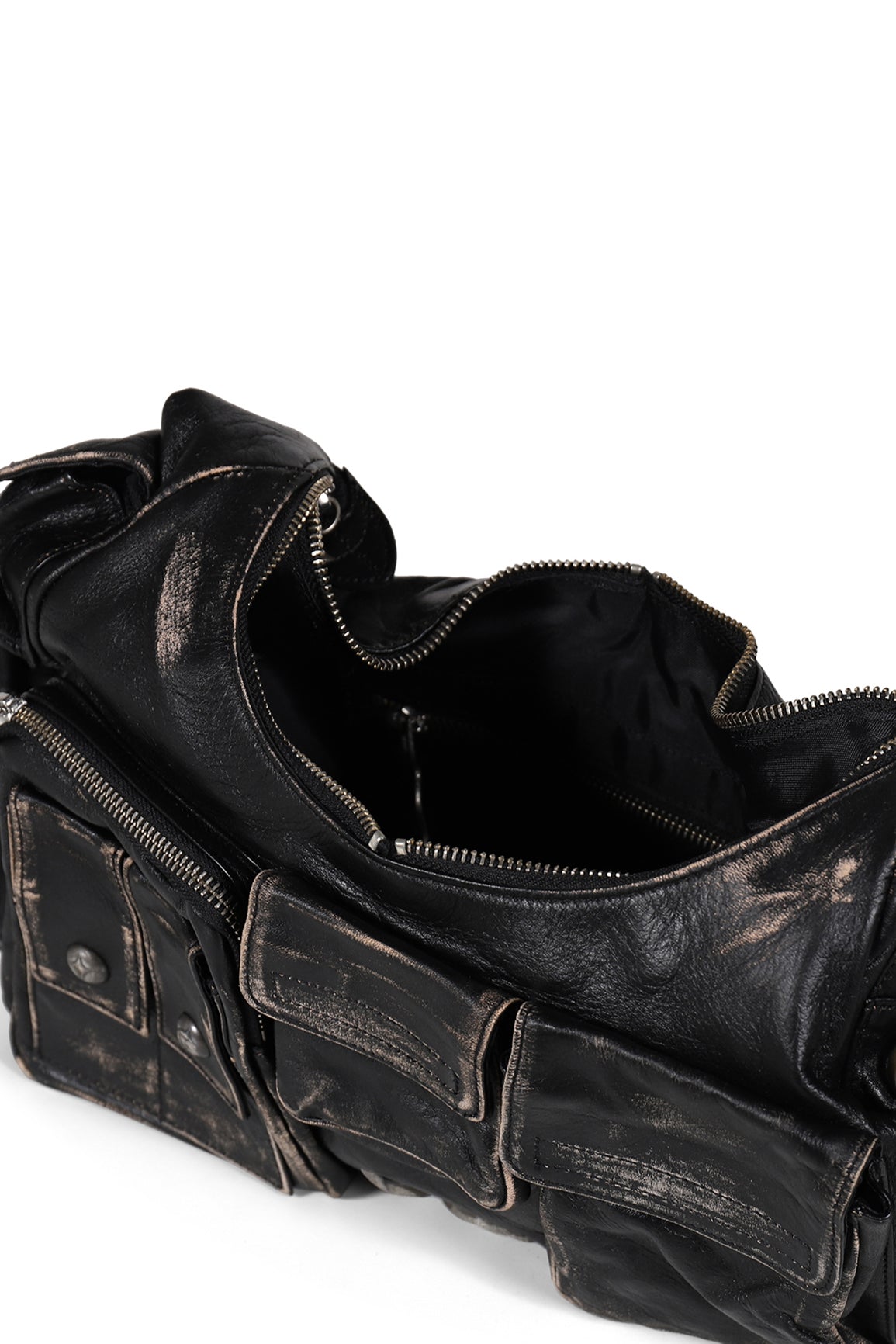 WASHED LEATHER MULTI POCKET BAG / BLK