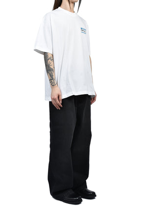 VETEMENTS STICKER T-SHIRT / WHT