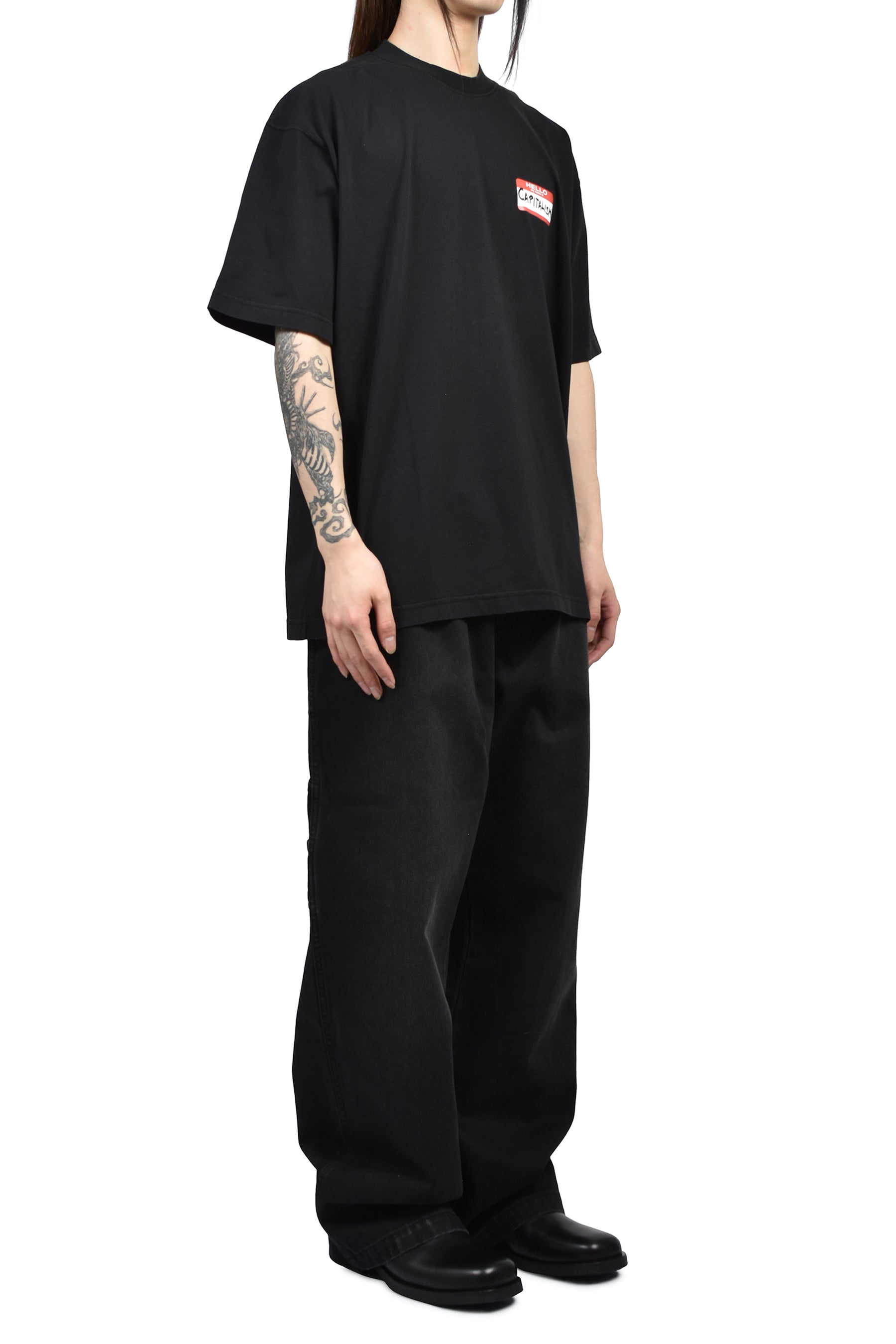 VETEMENTS STICKER T-SHIRT / BLK