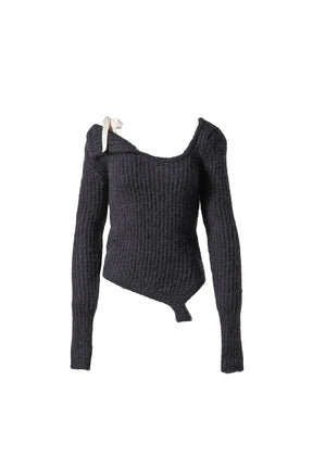 ISA ASYMMETRICAL KNIT TOP / BLK