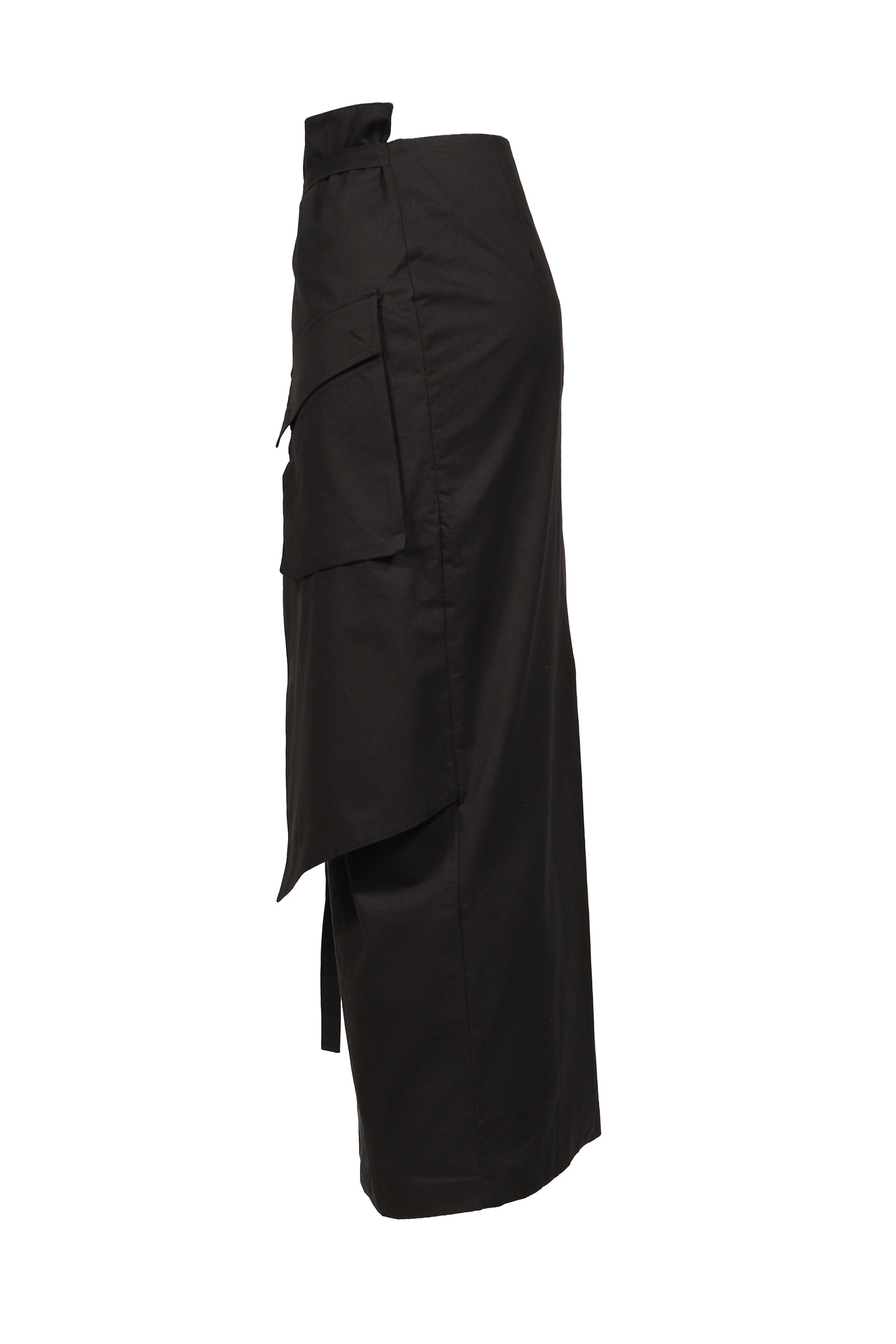 LAP OUT POCKET SKIRT / BLK