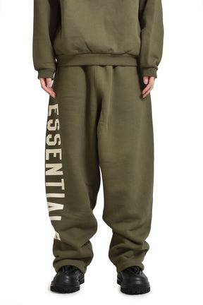 FLEECE RELAXED SWEATPANT / MILITARY