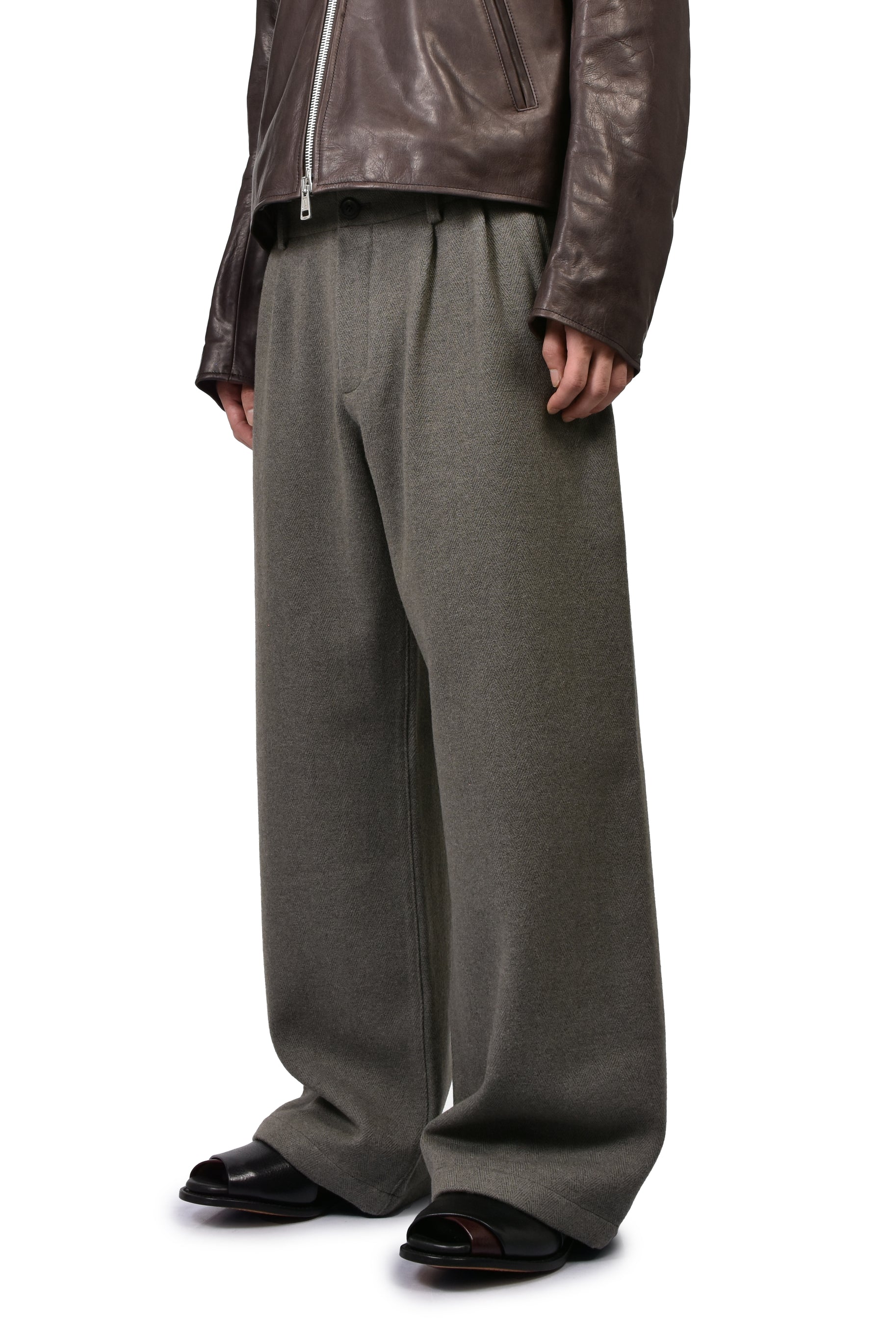 BRIDGE CHINO / NIGHT PINE FISHBONE