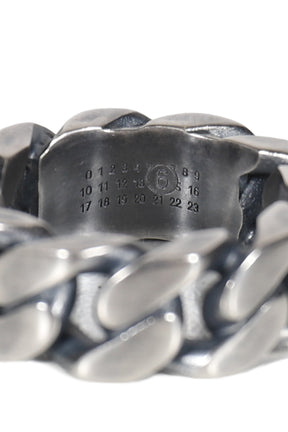 MINIMAL LOGO CURB RING / ARGENTO BRUNITO 