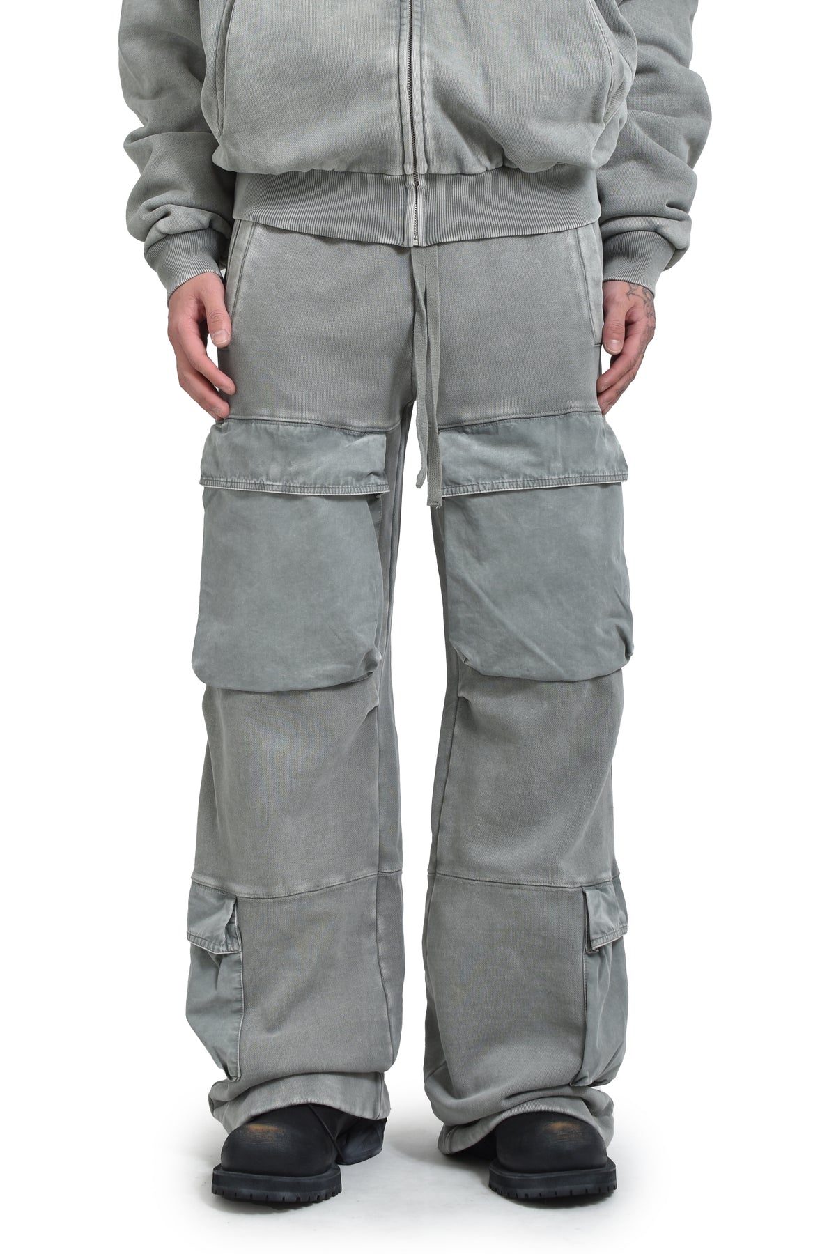 UTILITY SWEATS WASHED BLACK / RHINO