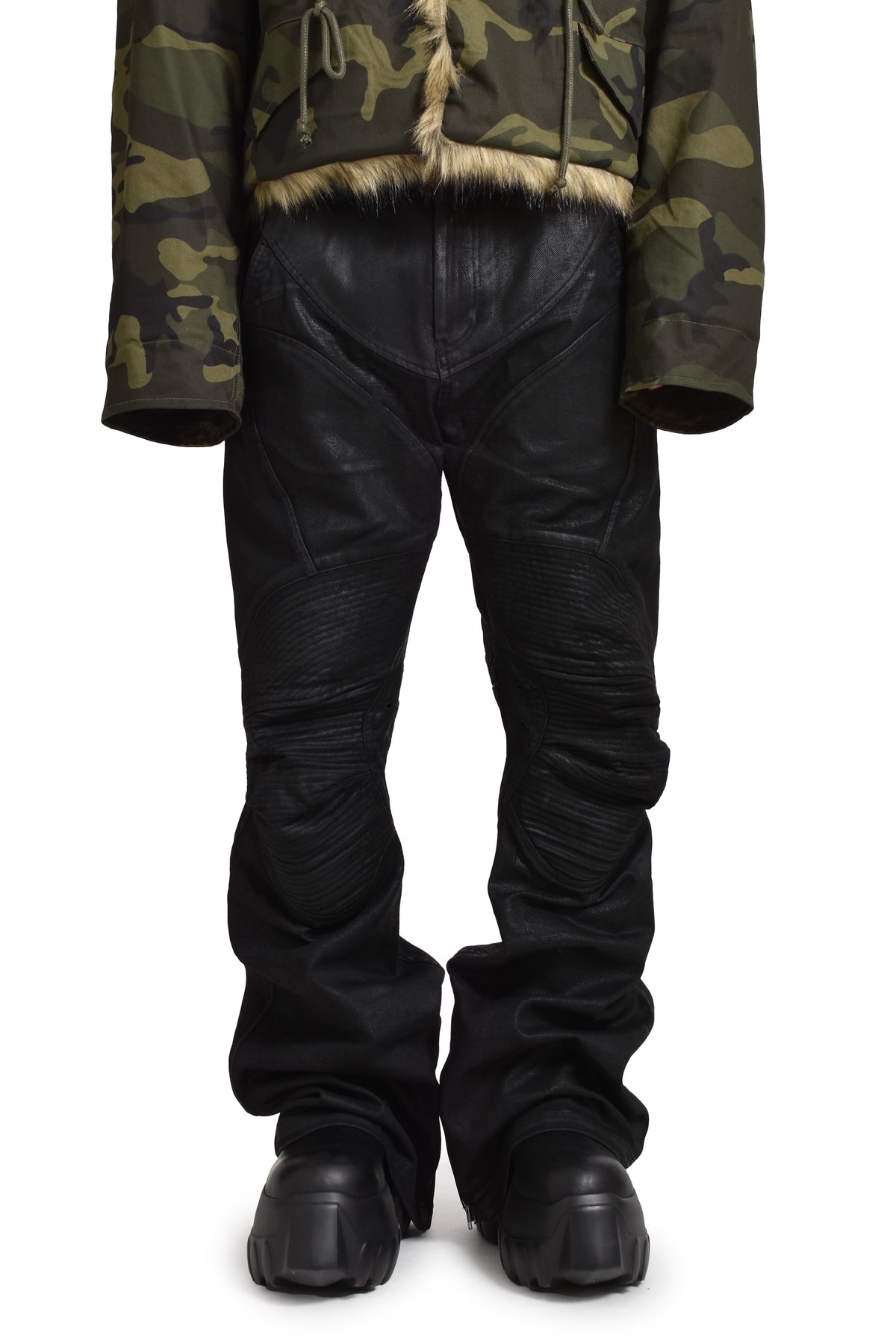 COATED BIKER ARMOURED FLARE PANTS / BLK