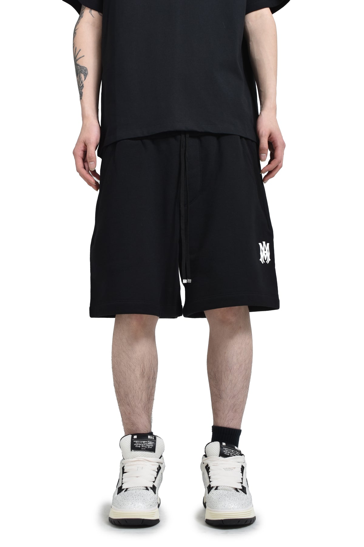 MA CORE LOGO SHORT / BLK