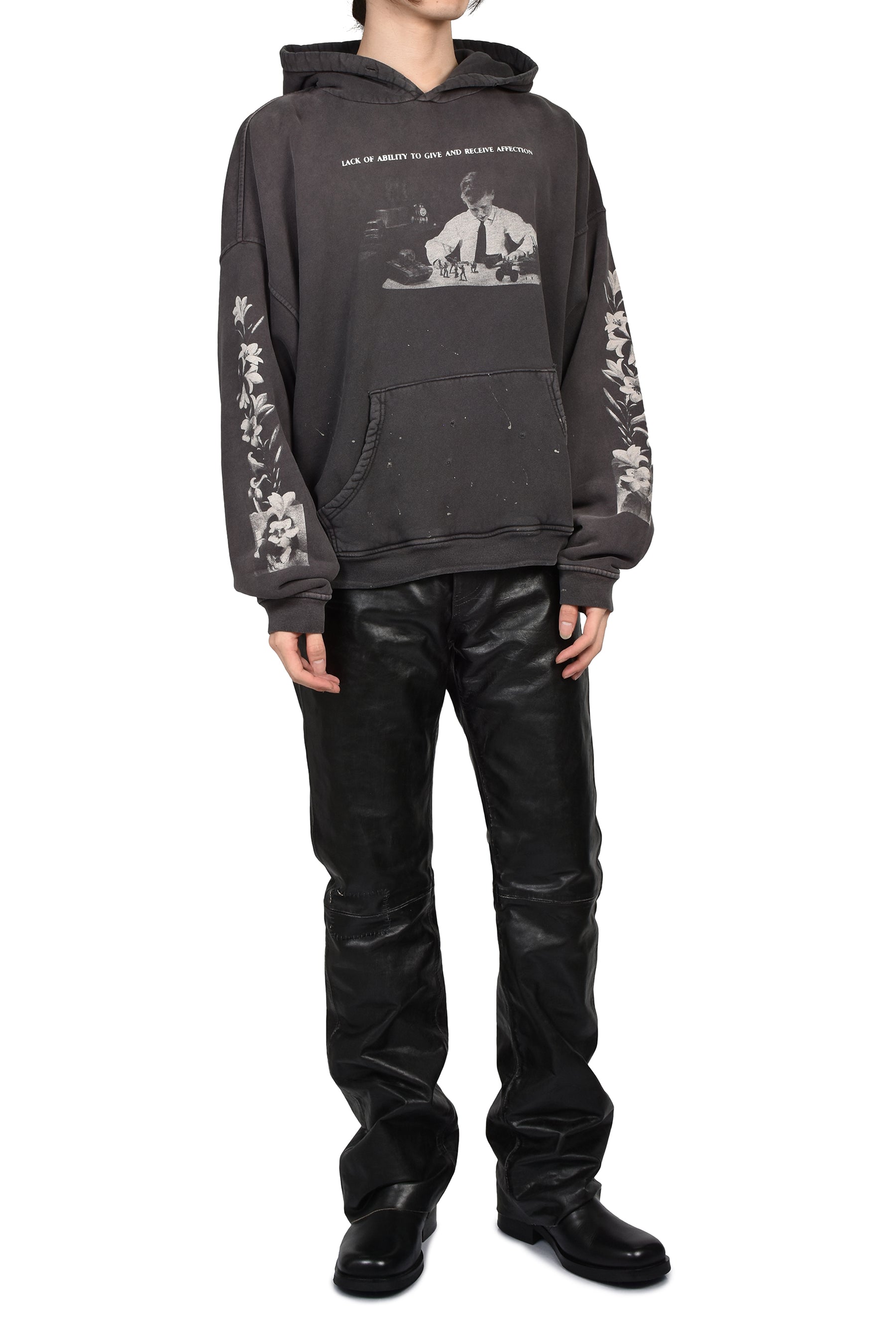 HEAD AGAINST THE BARS HOODIE / WASHED BLK