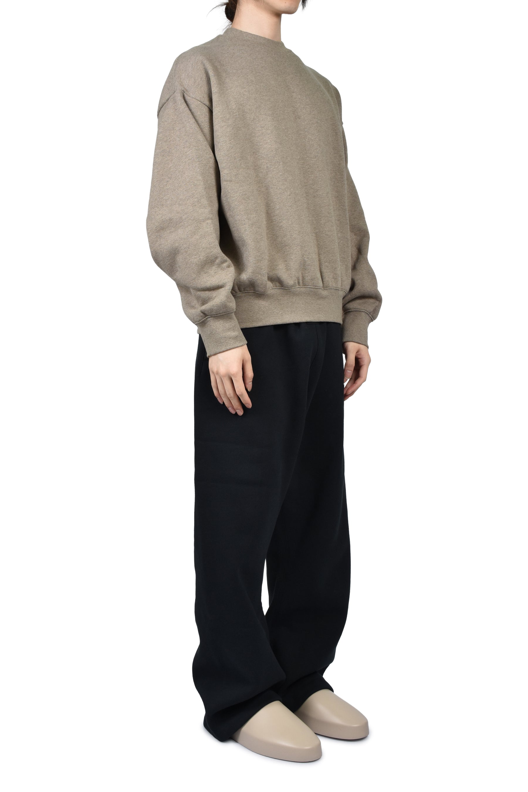 CLASSIC FIT FLEECE CREWNECK / HOMESTEAD HEATHER 