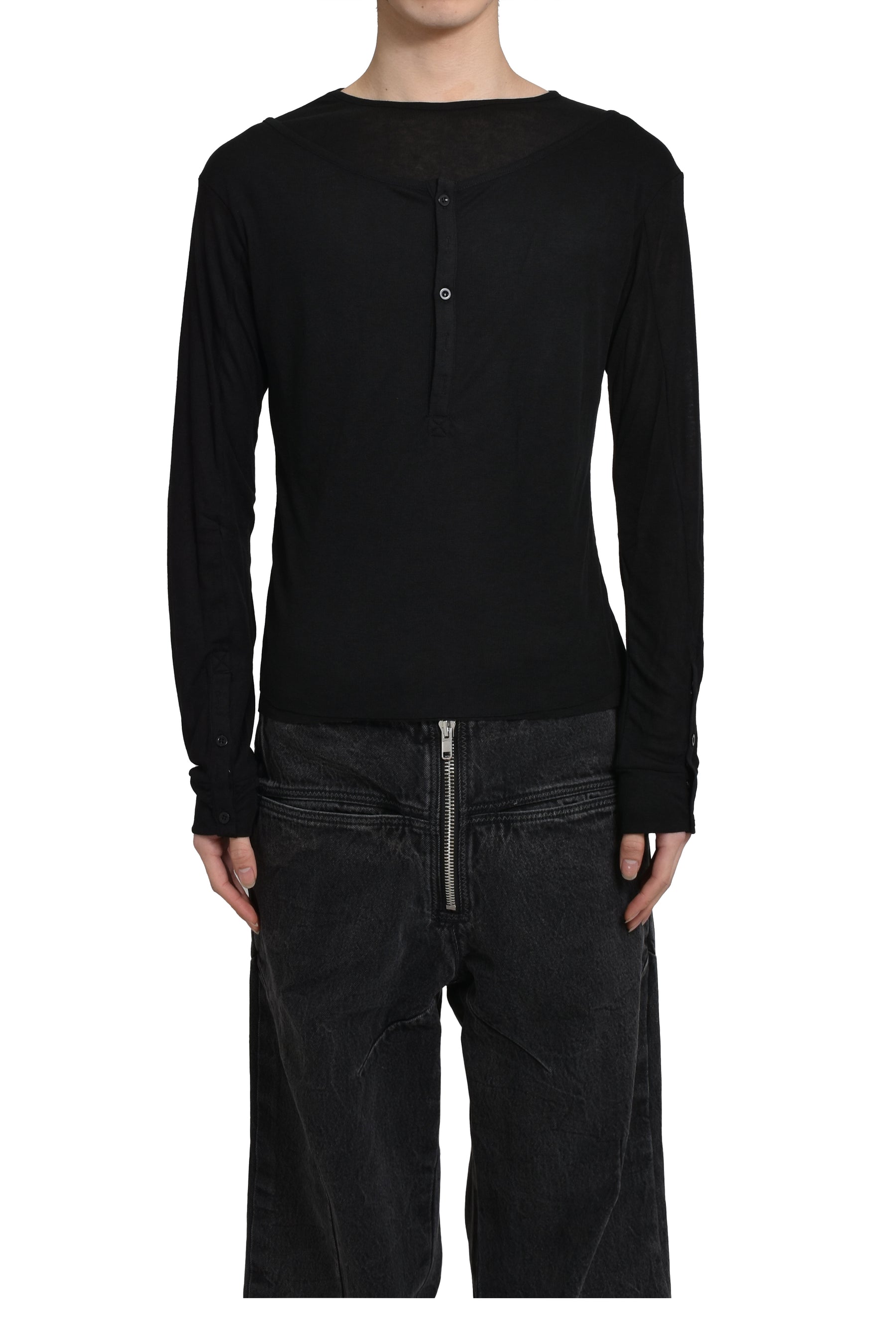 DOUBLE LAYERED LONG SLEEVE (BUTTON) / BLK