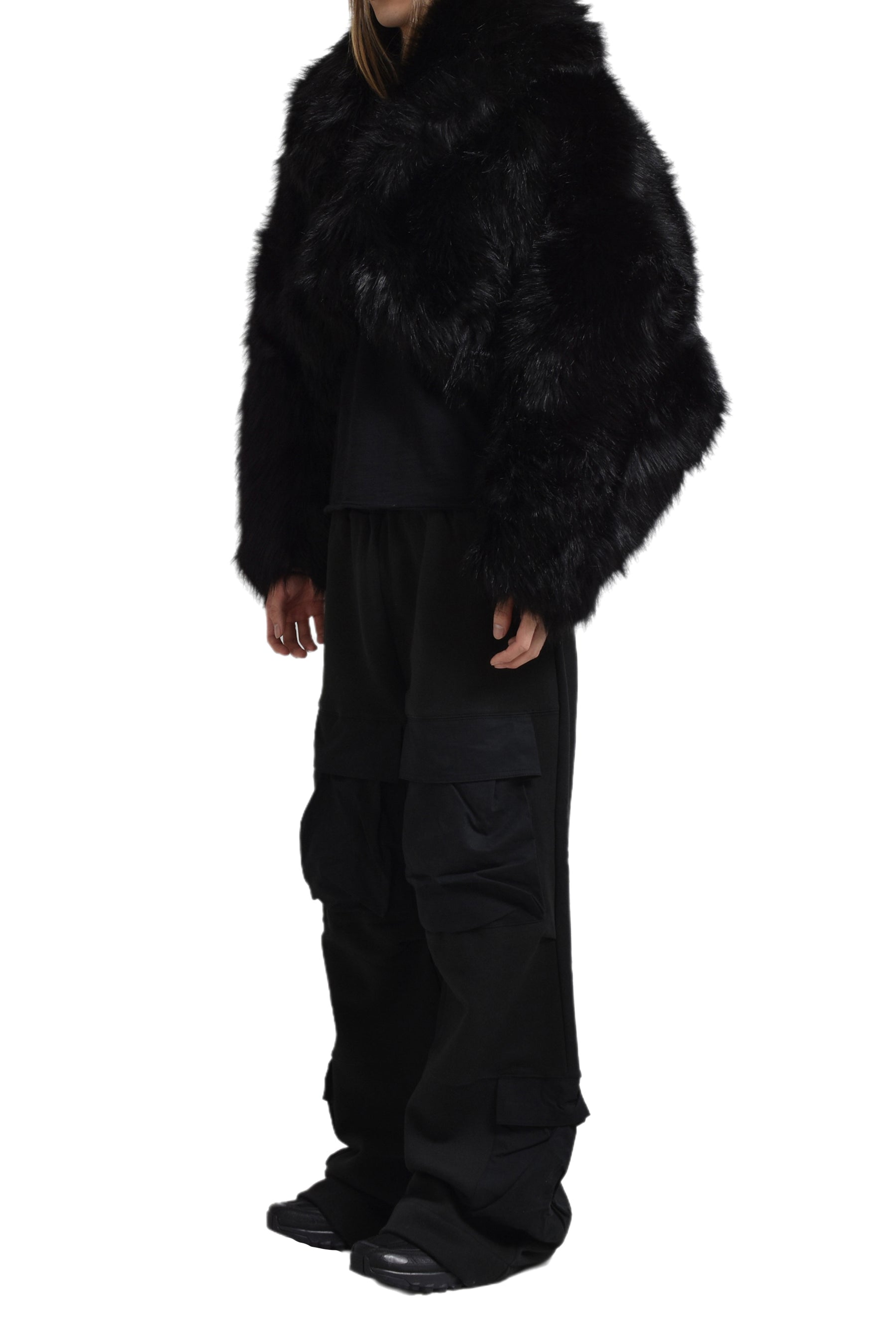 VICINITY FUR CROP / BLK