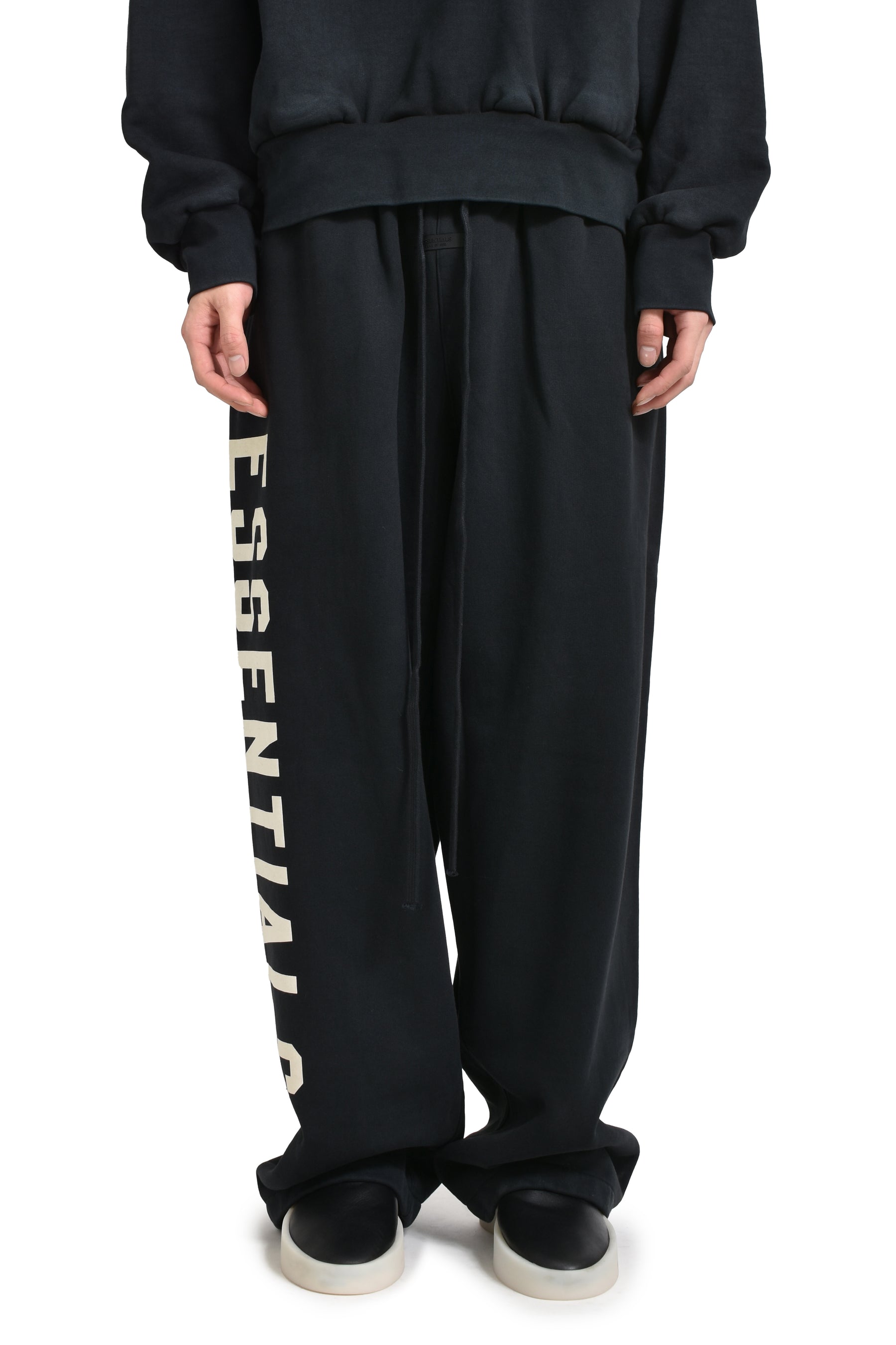 HEAVY FLEECE RELAXED SWEATPANT / BLK