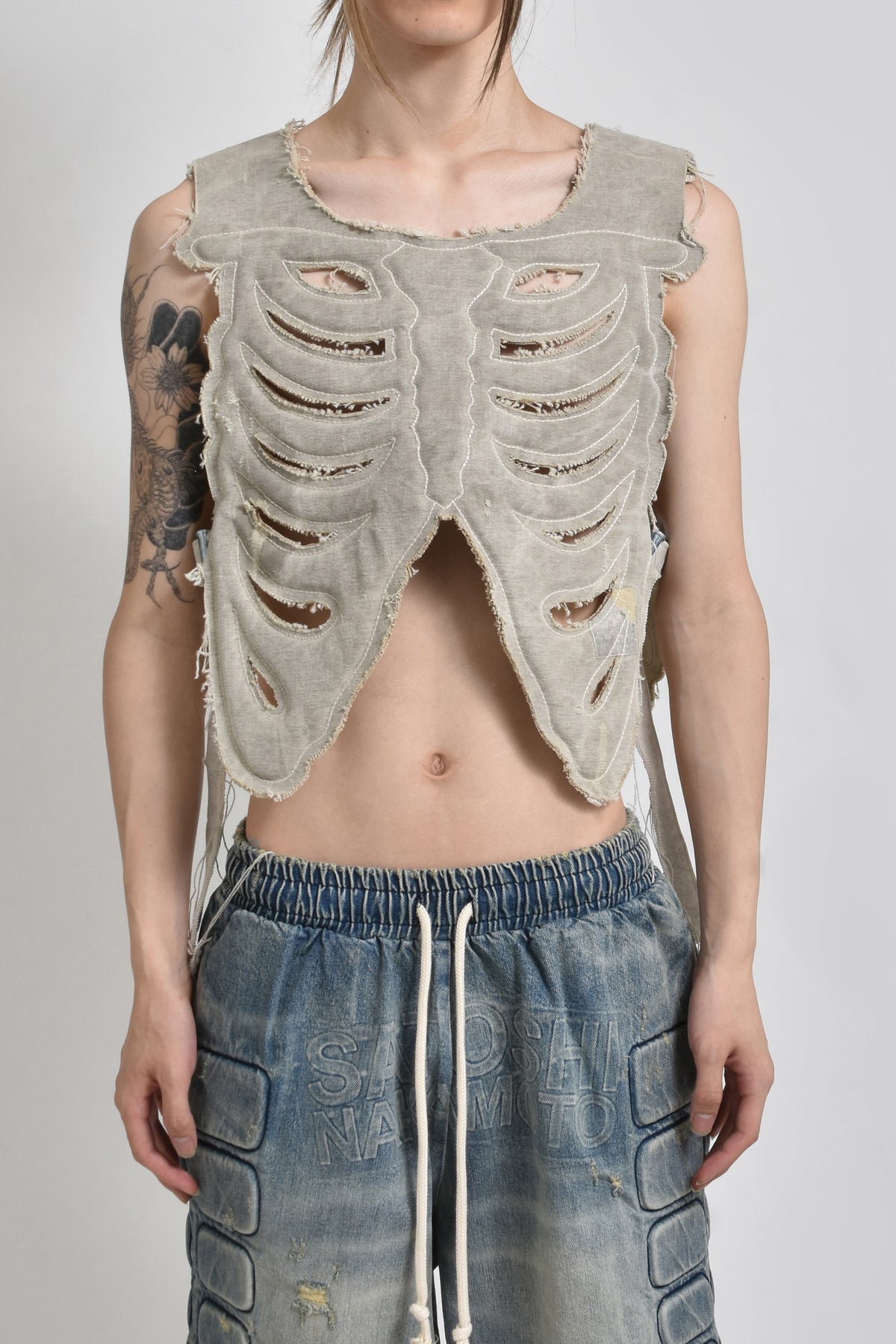 RIBCAGE MOTO VEST / BEI