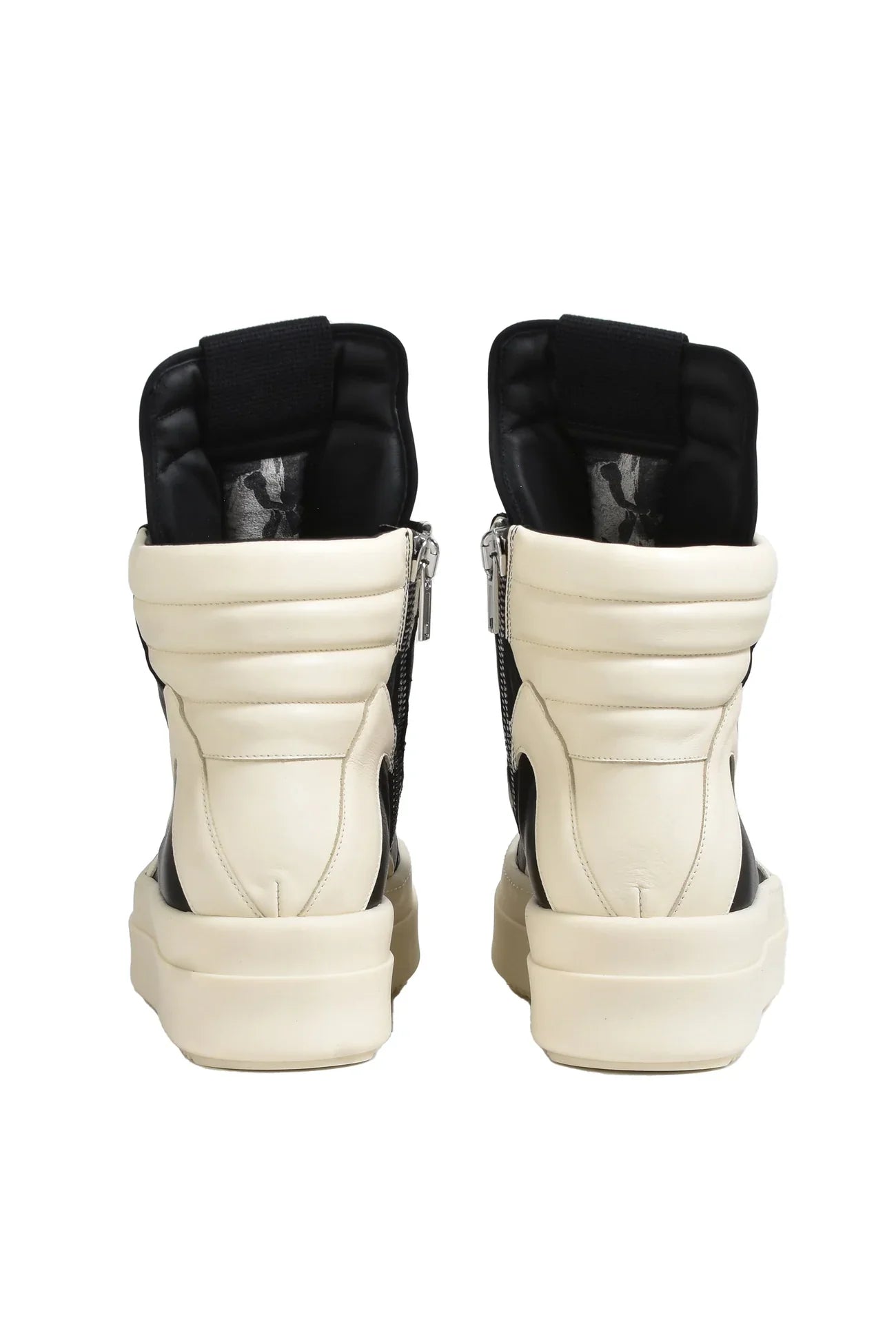 MEGA BUMPER GEOBASKET / BLACK/MILK/MILK