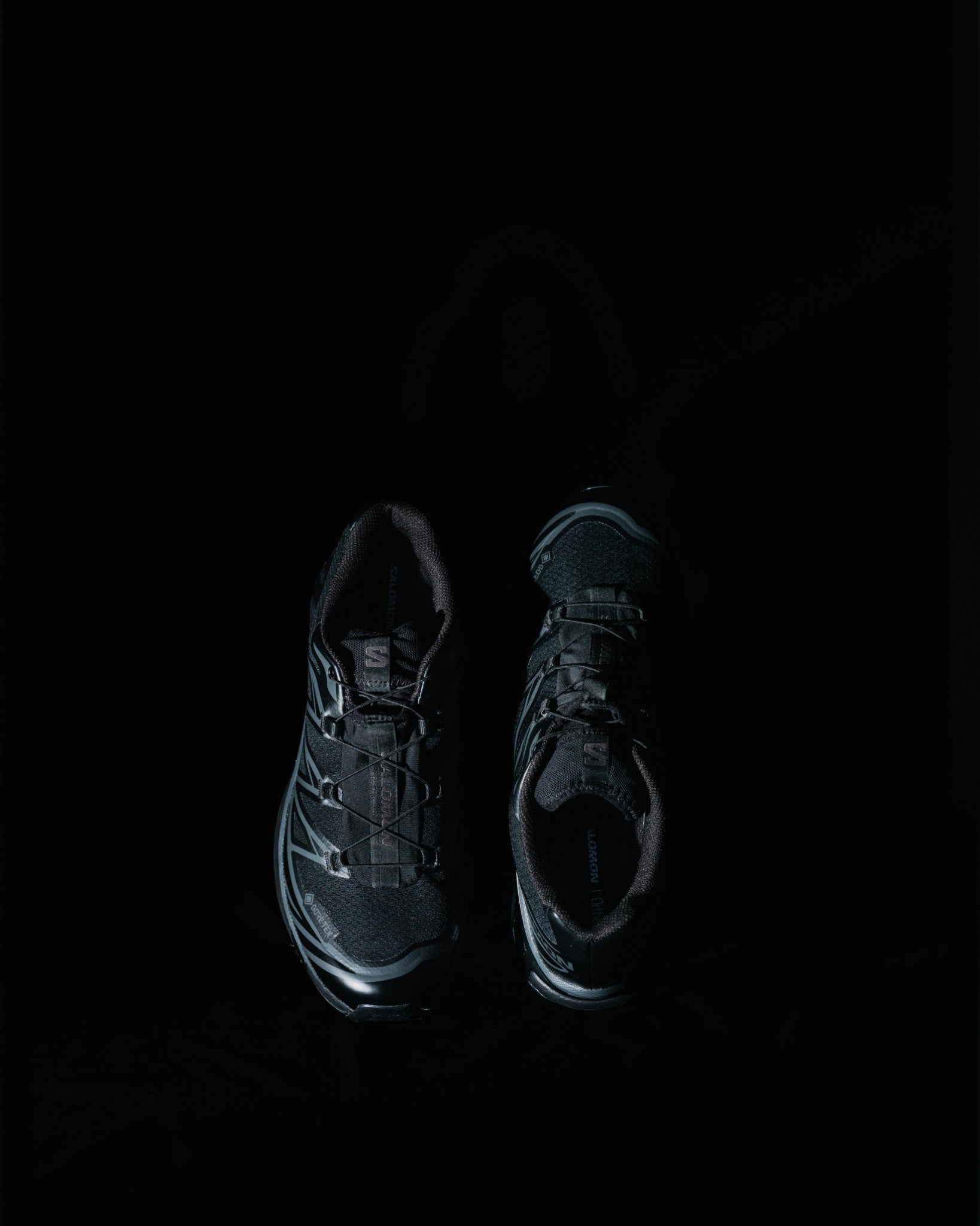 9月4日(金)発売 SALOMON XT-6 GTX "BLACKED OUT"
