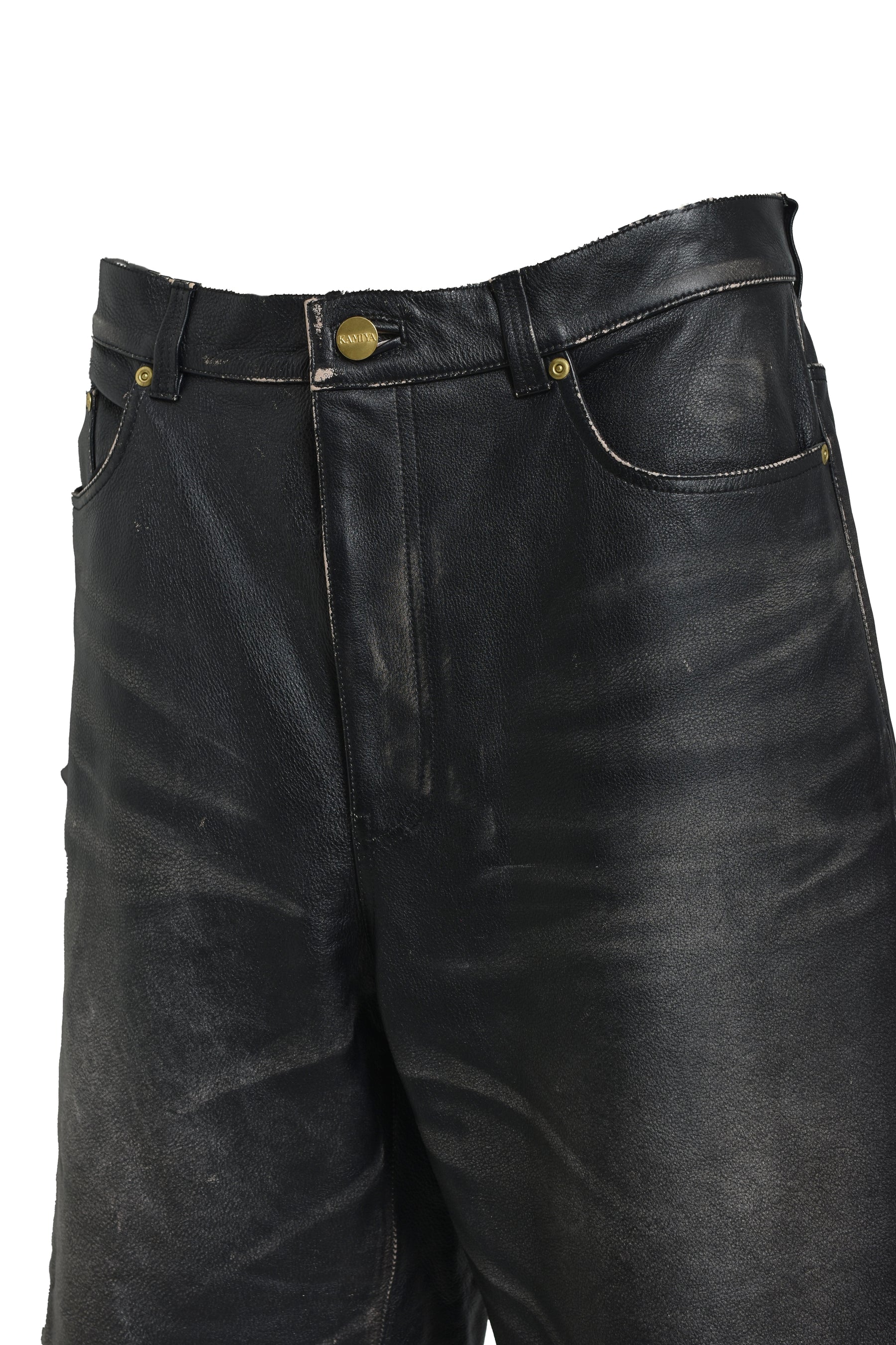DISTRESSED LEATHER BERMUDA SHORTS / BLK