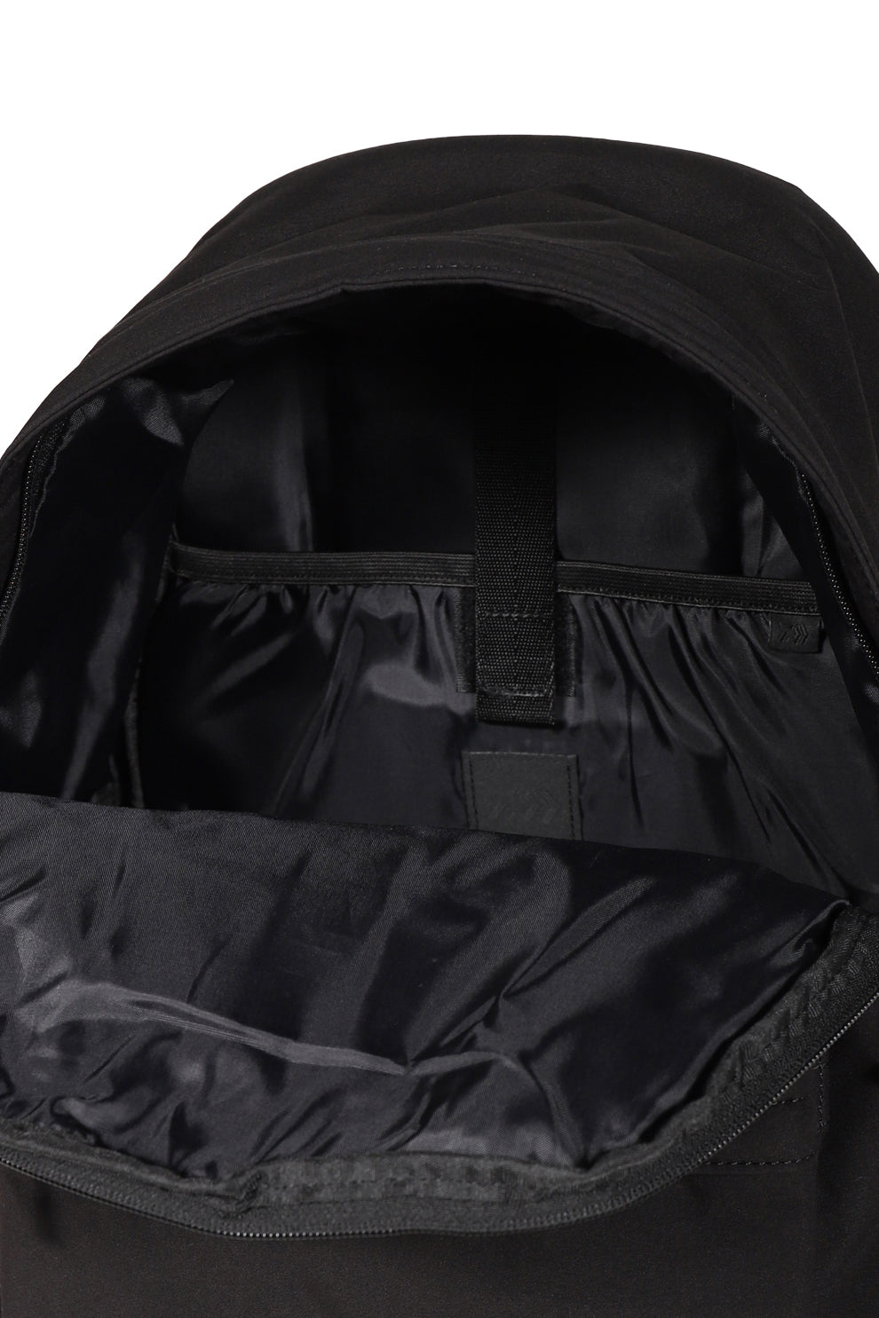 TECH WATERPROOF DAYPACK / BLK