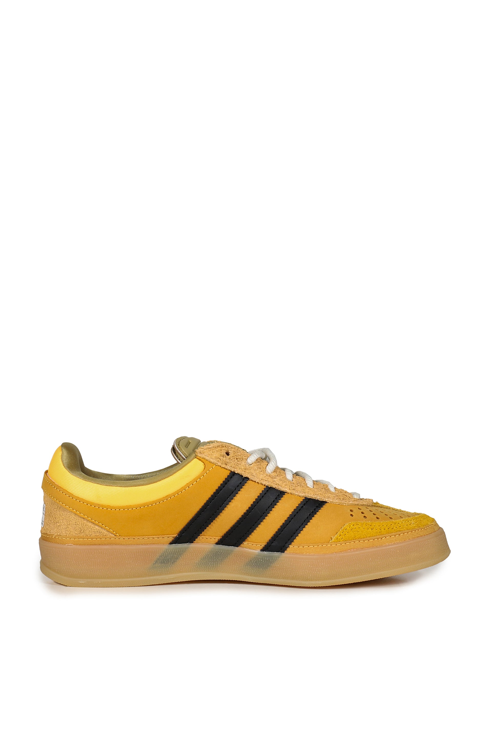 BAD BUNNY GAZELLE INDOOR / GOLD/BLK/GUM