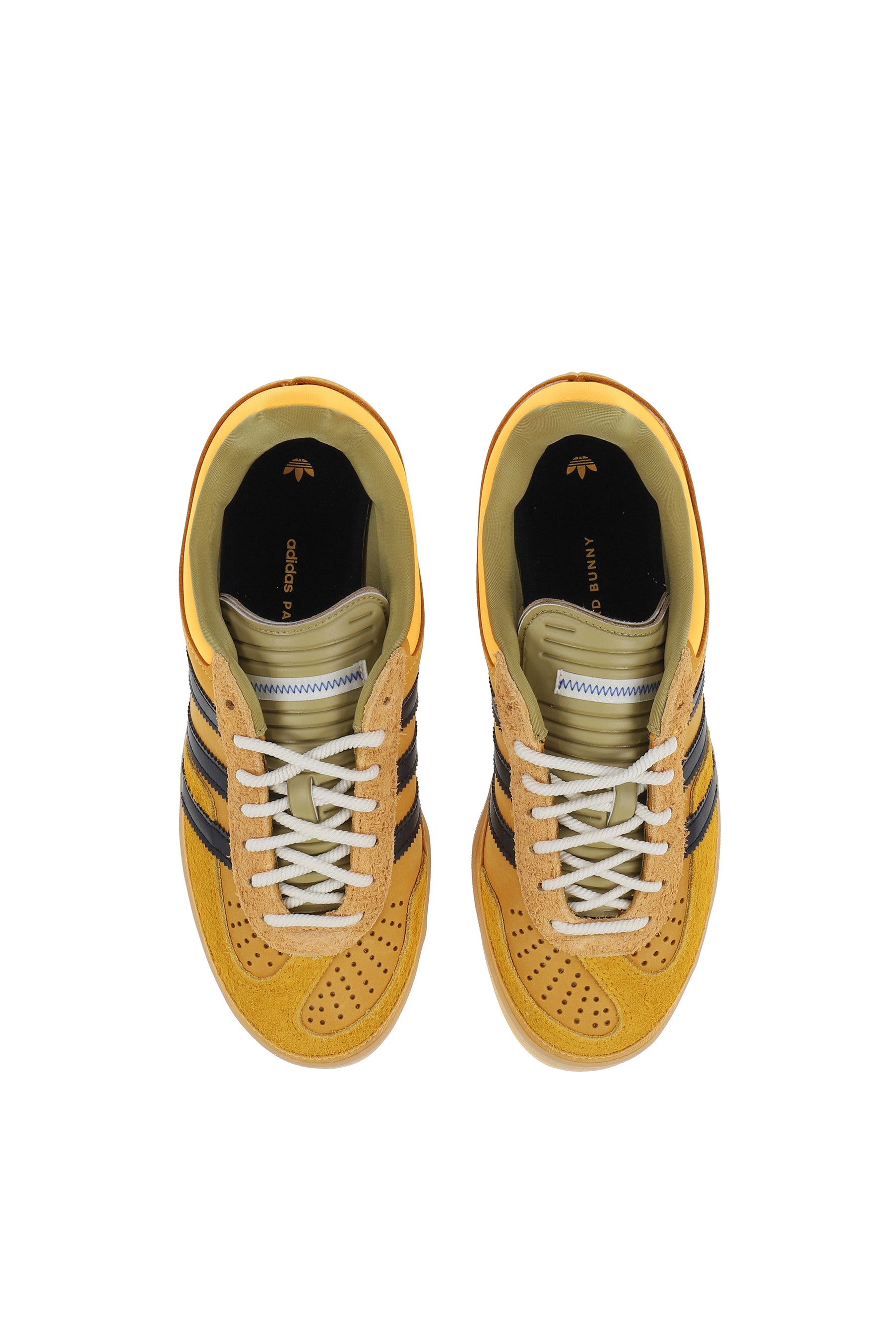 BAD BUNNY GAZELLE INDOOR / GOLD/BLK/GUM