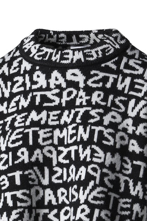 VETEMENTS PARIS MONOGRAM CROPPED SWEATER / BLACK/WHITE