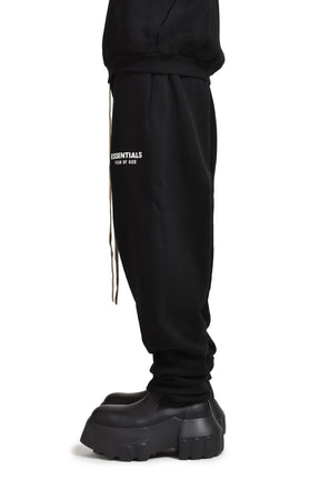 FLEECE ESSENTIAL SWEATPANT / BLK