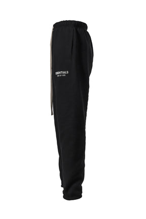 FLEECE ESSENTIAL SWEATPANT / BLK