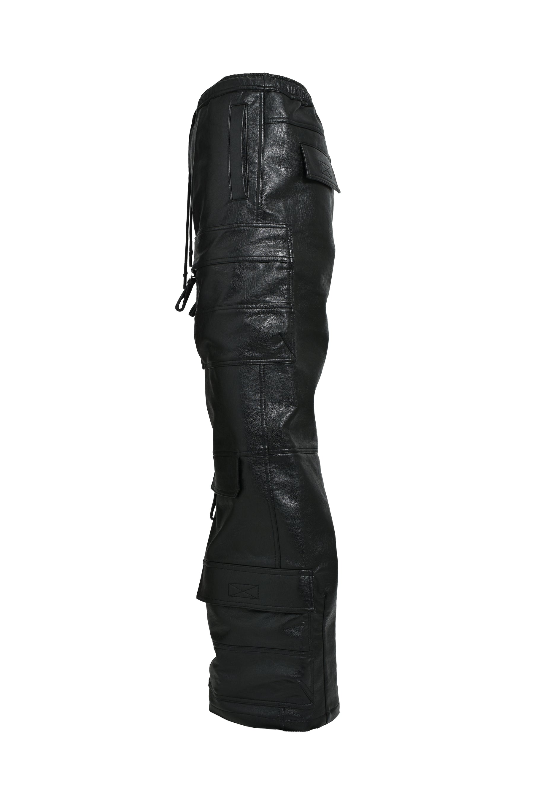 FAUX LEATHER CARGO PANTS / BLK 